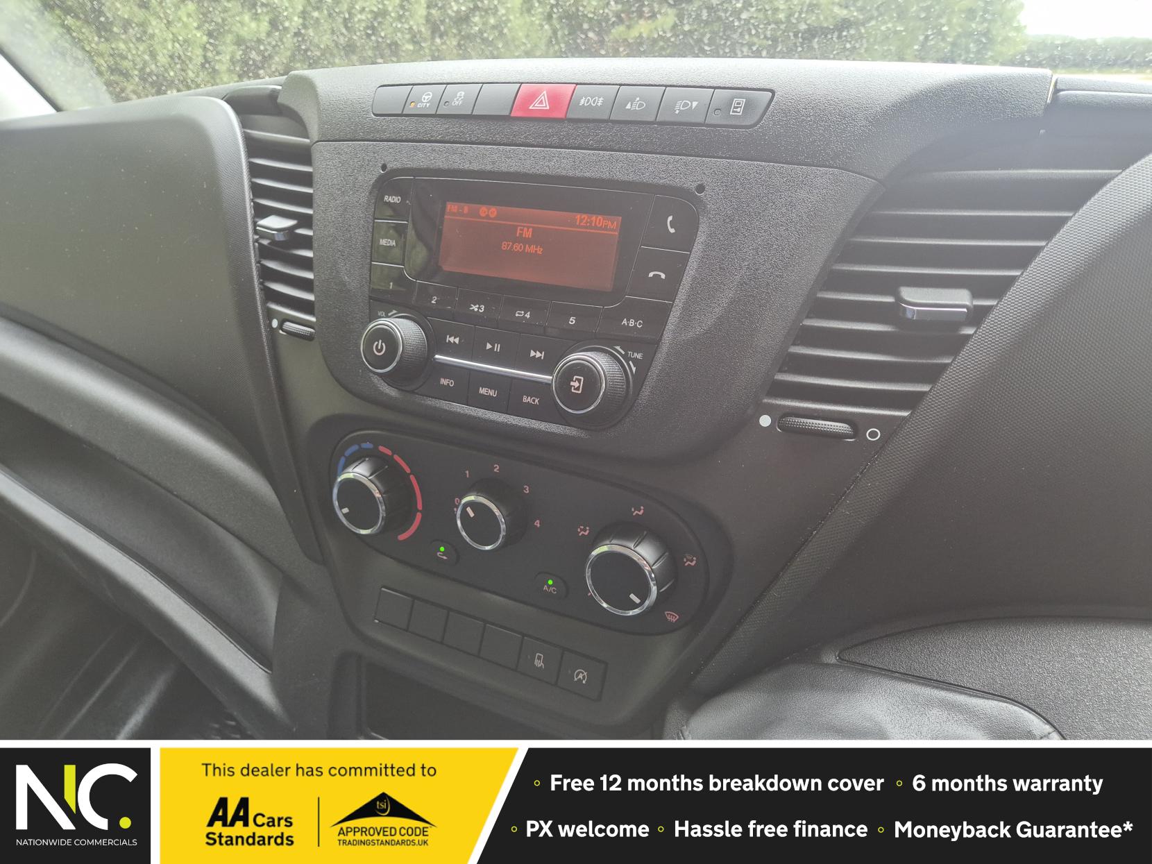 Iveco Daily 3.0D HPI 16V 35C 3000 Chassis Cab Luton 2dr Diesel Manual SWB Euro 6 (DRW) (160 ps)