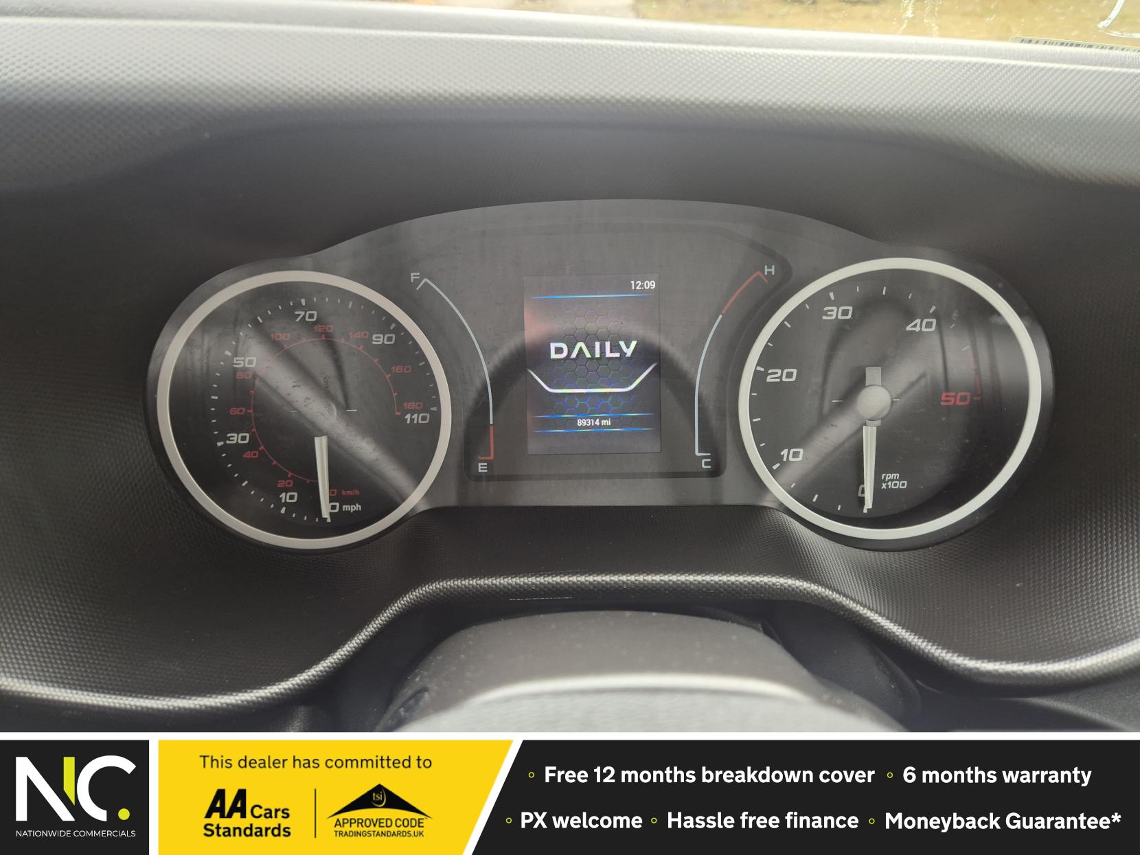 Iveco Daily 3.0D HPI 16V 35C 3000 Chassis Cab Luton 2dr Diesel Manual SWB Euro 6 (DRW) (160 ps)