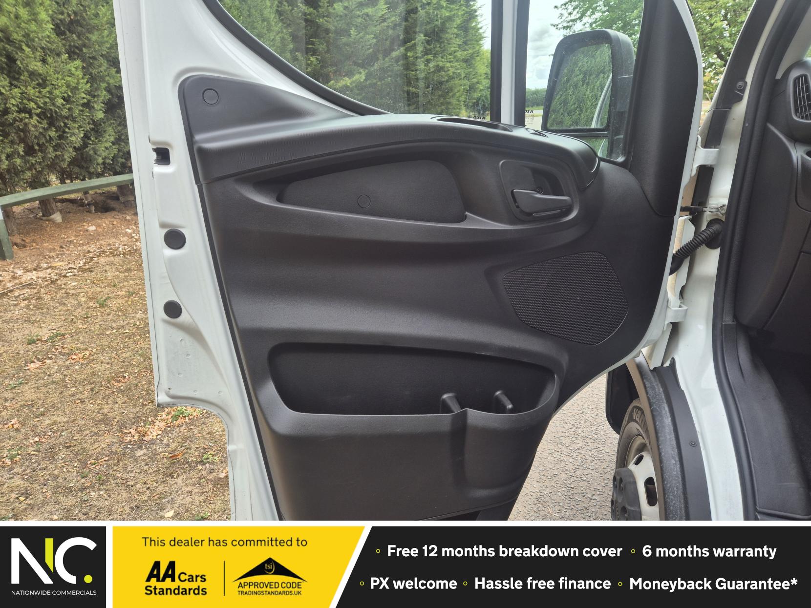 Iveco Daily 3.0D HPI 16V 35C 3000 Chassis Cab Luton 2dr Diesel Manual SWB Euro 6 (DRW) (160 ps)