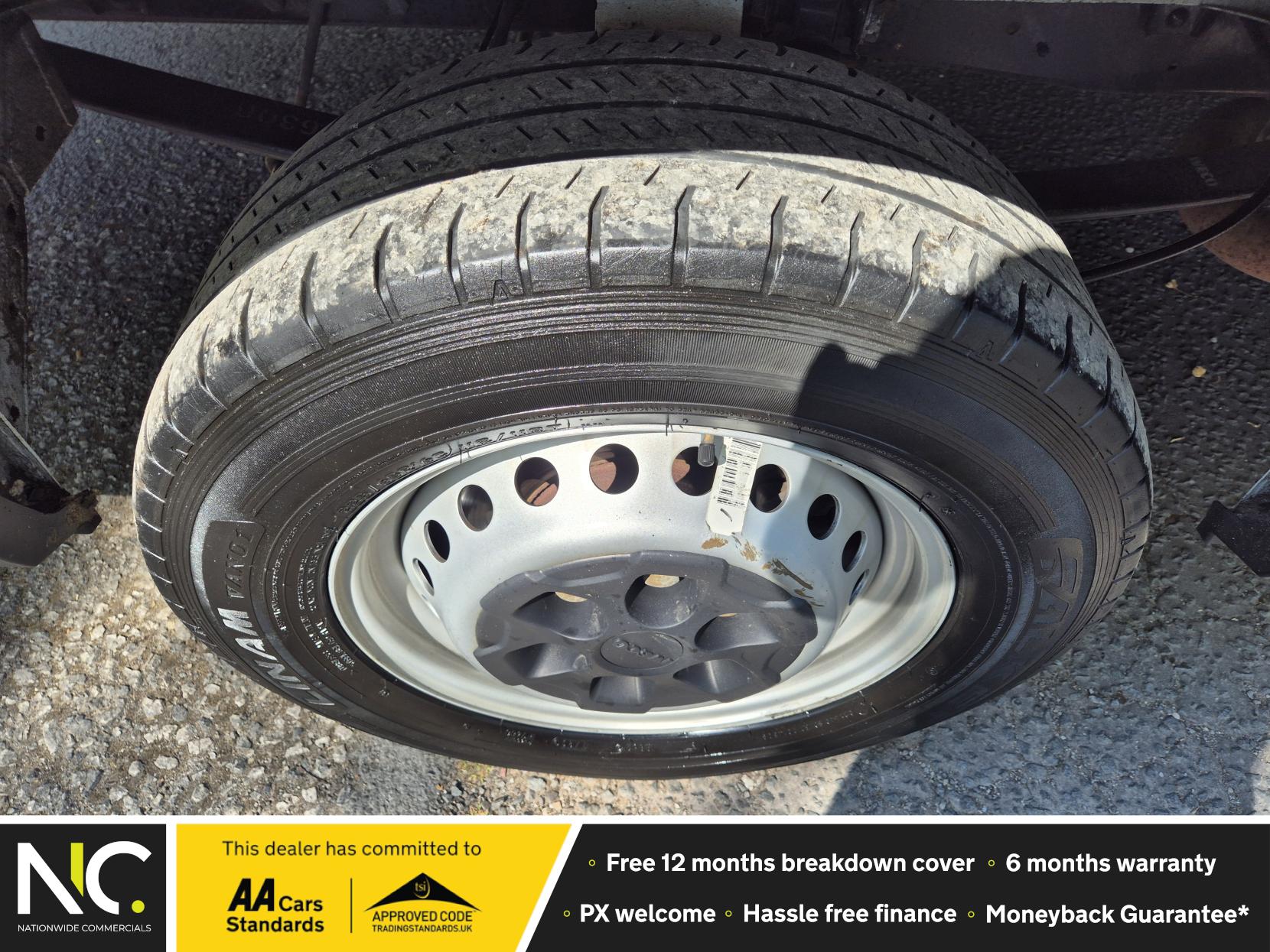 Iveco Daily 2.3D HPI 14V 35S 3520 Panel Van 5dr Diesel Manual MWB High Roof Euro 6 (s/s) (136 ps)