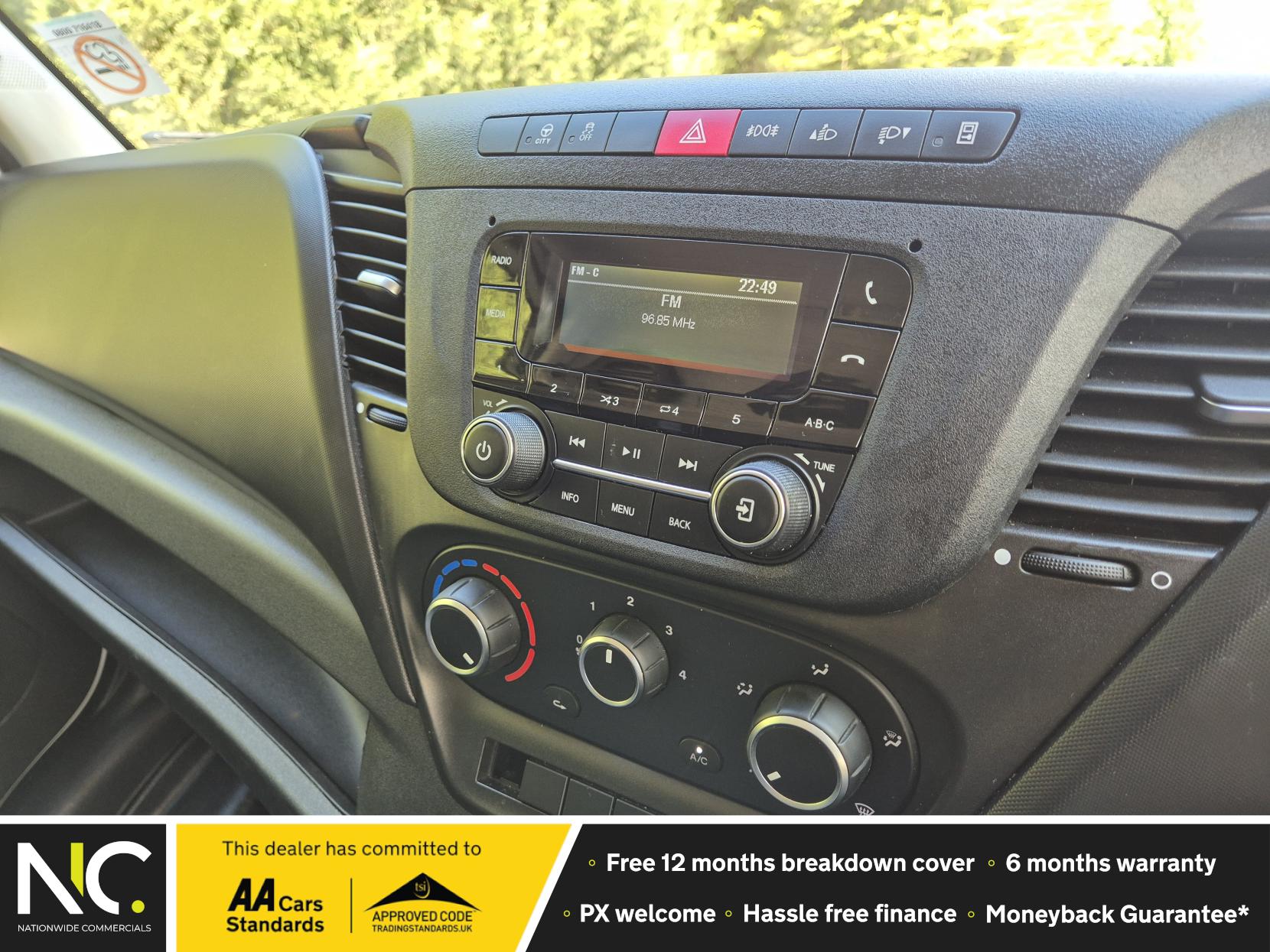 Iveco Daily 2.3D HPI 14V 35S 3520 Panel Van 5dr Diesel Manual MWB High Roof Euro 6 (s/s) (136 ps)