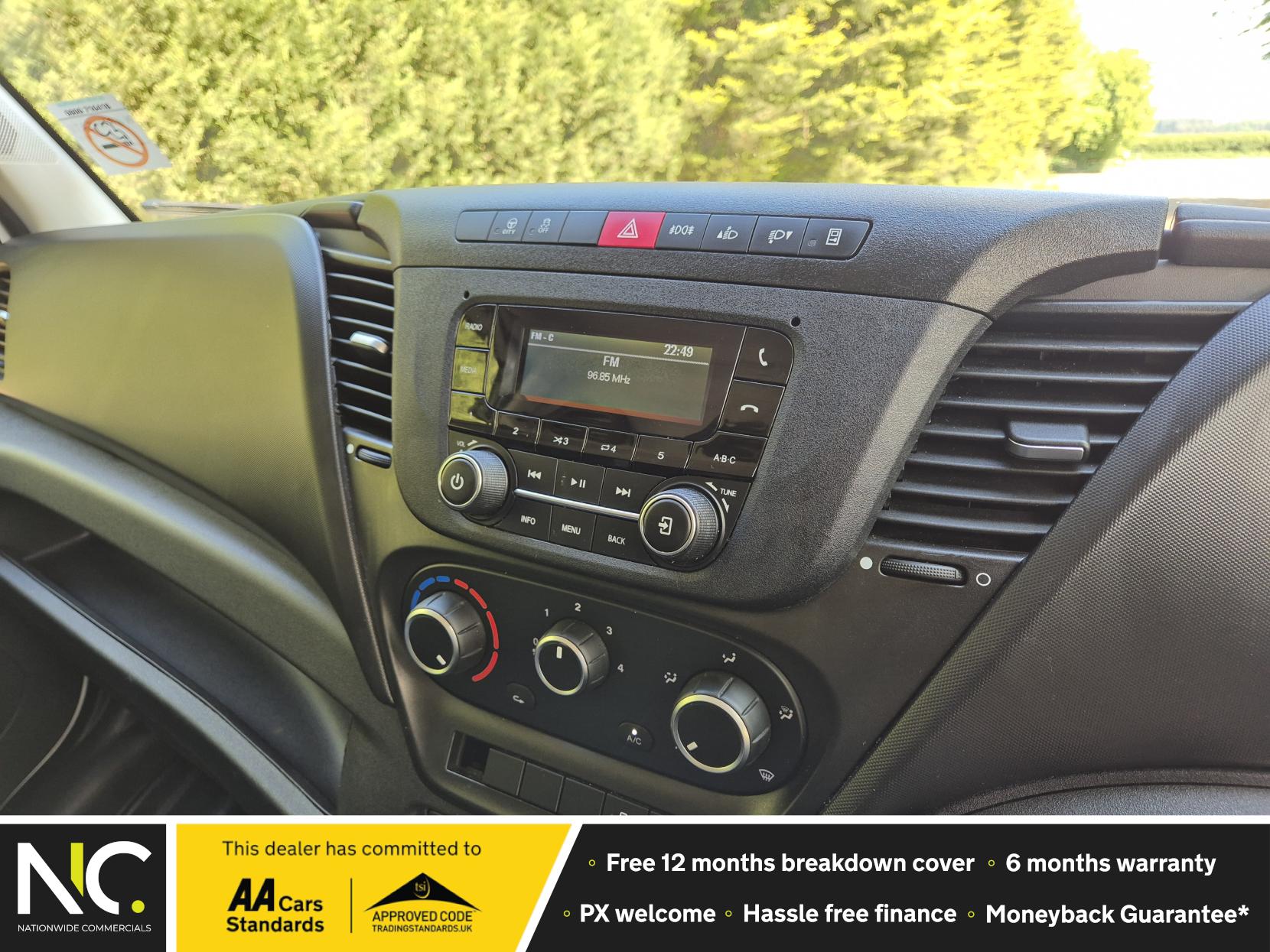 Iveco Daily 2.3D HPI 14V 35S 3520 Panel Van 5dr Diesel Manual MWB High Roof Euro 6 (s/s) (136 ps)