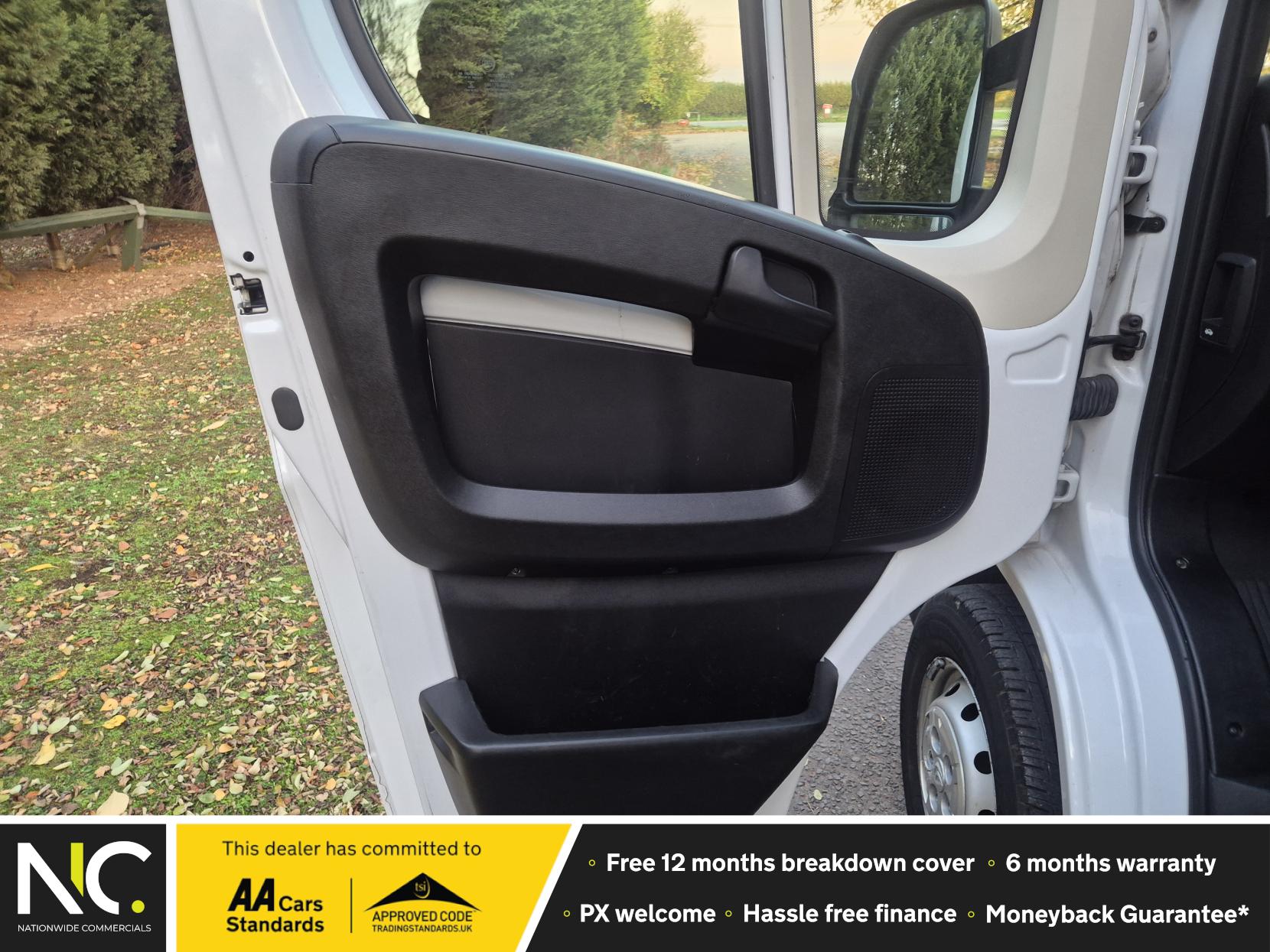 Citroen Relay 2.2 BlueHDi 35 X Platform Cab Luton 2dr Diesel Manual L3 Euro 6 (s/s) (140 ps)