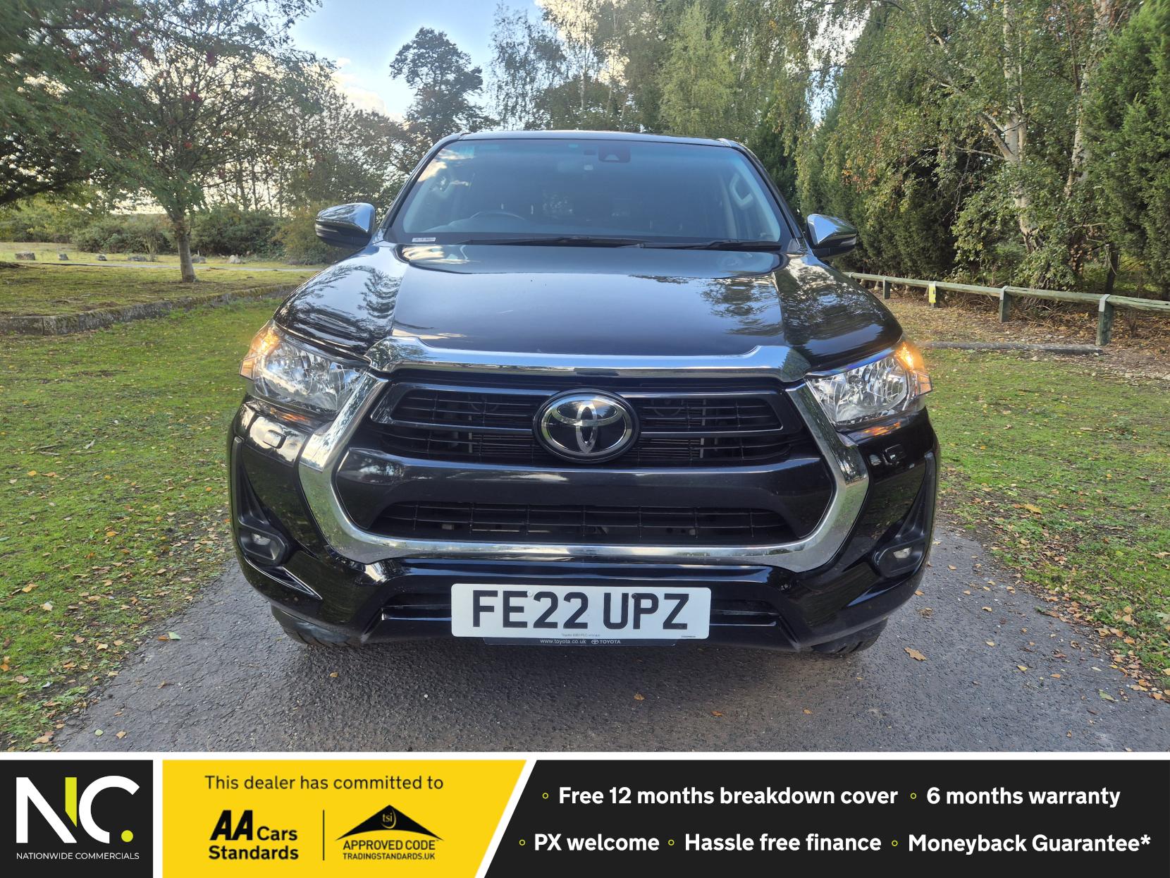 Toyota Hilux 2.4 D-4D Icon Pickup Double Cab 4dr Diesel Auto 4WD Euro 6 (s/s) (150 ps)