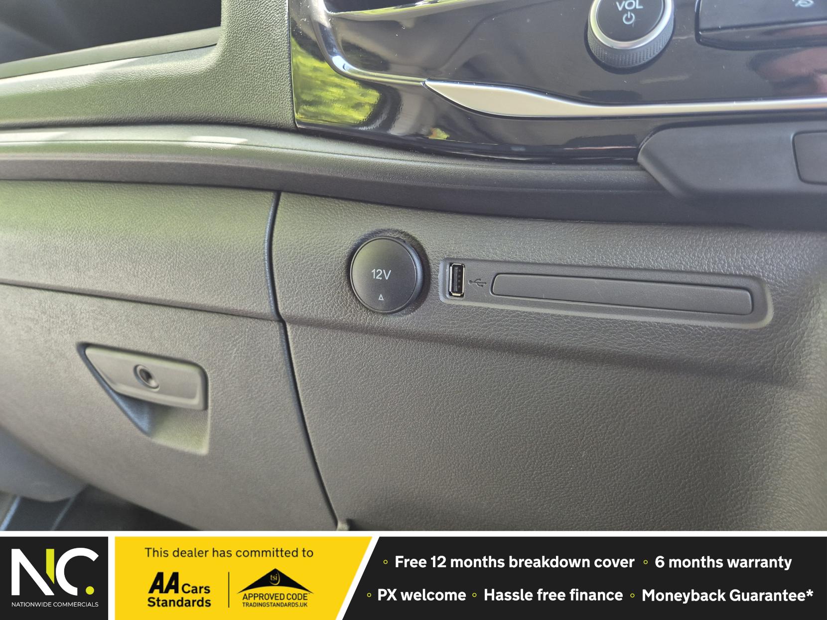 Ford Transit 2.0 Trend Combi Van (2019 - )