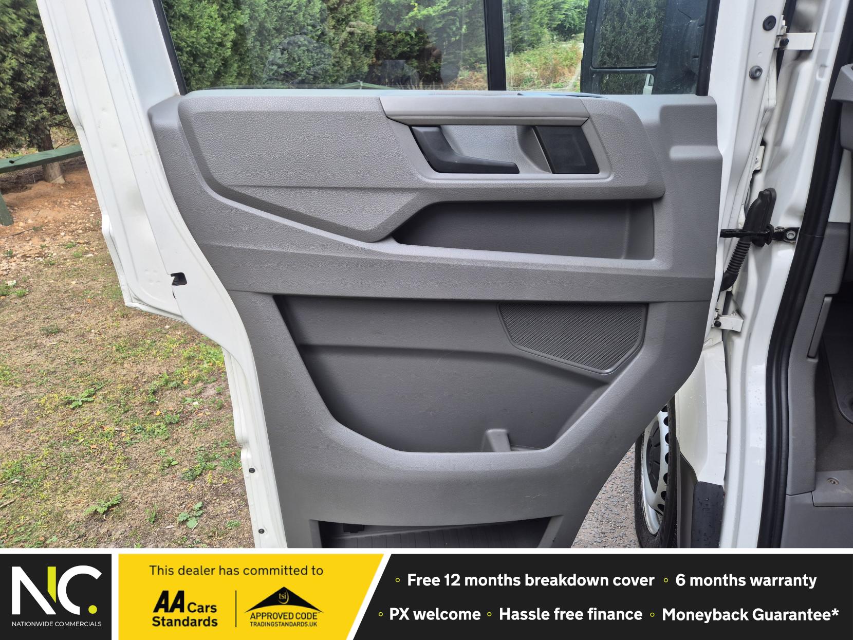 Volkswagen Crafter 2.0 TDI CR35 Startline Luton 2dr Diesel Manual LWB Euro 6 (s/s) (ETG, Tail Lift) (140 ps)