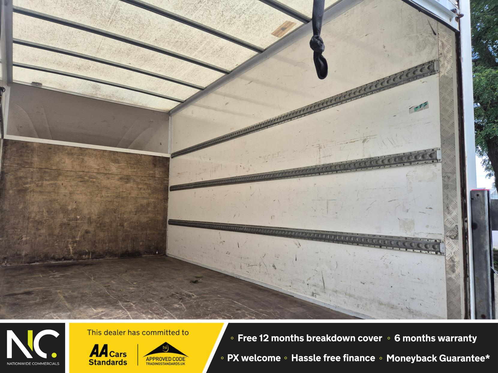 Volkswagen Crafter 2.0 TDI CR35 Startline Luton 2dr Diesel Manual LWB Euro 6 (s/s) (ETG, Tail Lift) (140 ps)