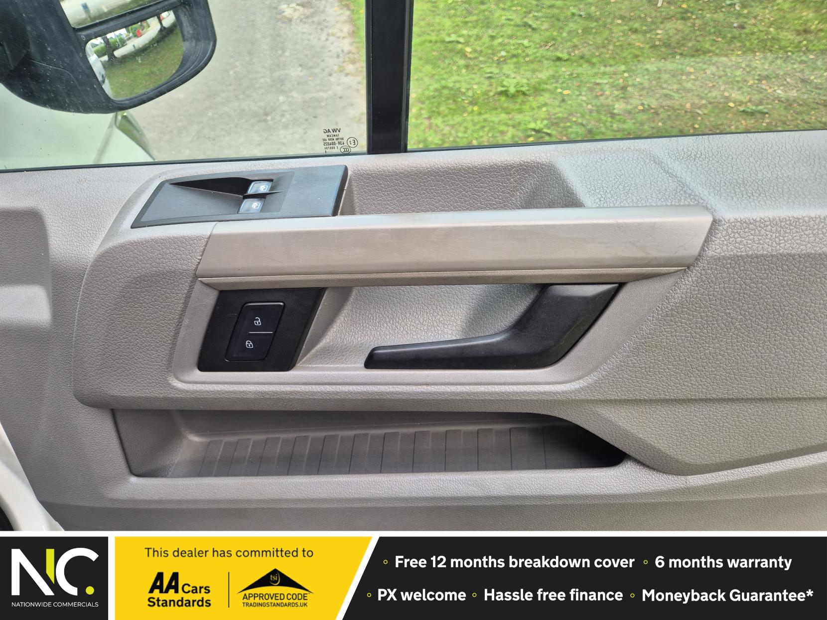 Volkswagen Crafter 2.0 TDI CR35 Startline Luton 2dr Diesel Manual LWB Euro 6 (s/s) (ETG, Tail Lift) (140 ps)