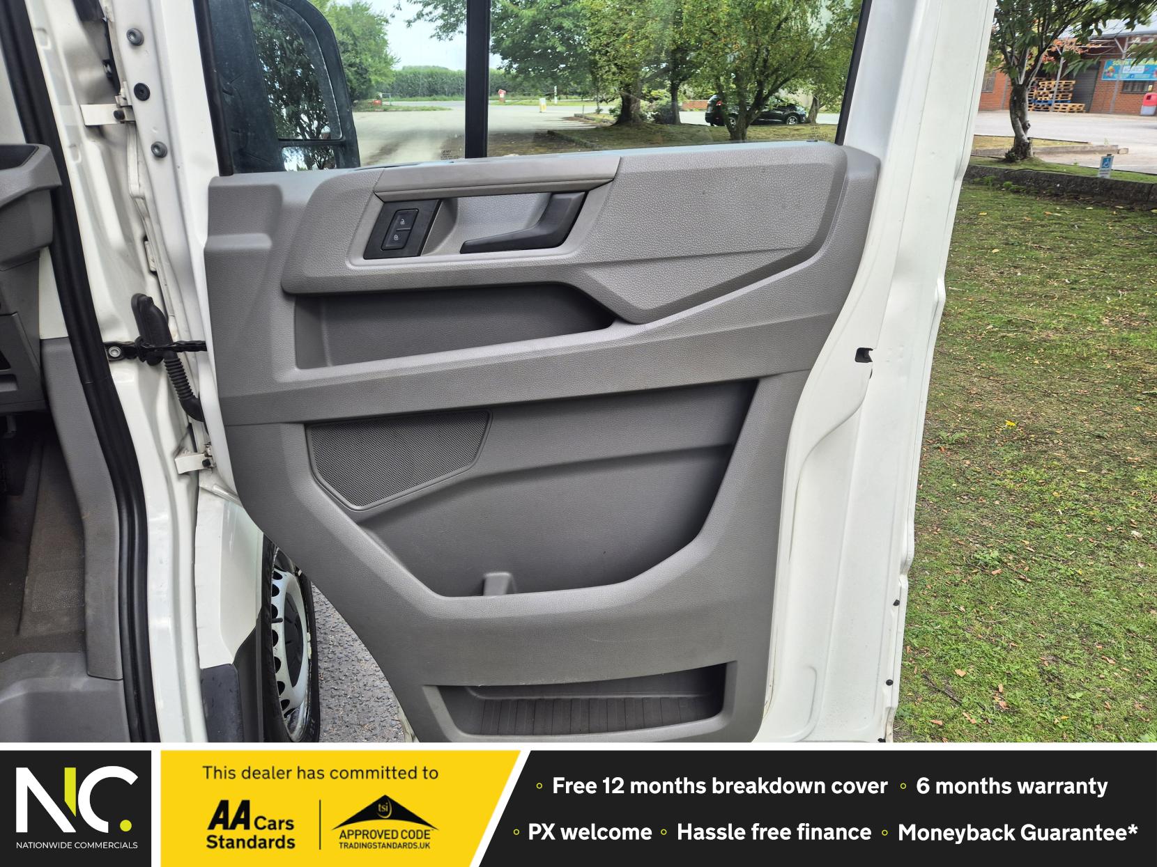 Volkswagen Crafter 2.0 TDI CR35 Startline Luton 2dr Diesel Manual LWB Euro 6 (s/s) (ETG, Tail Lift) (140 ps)
