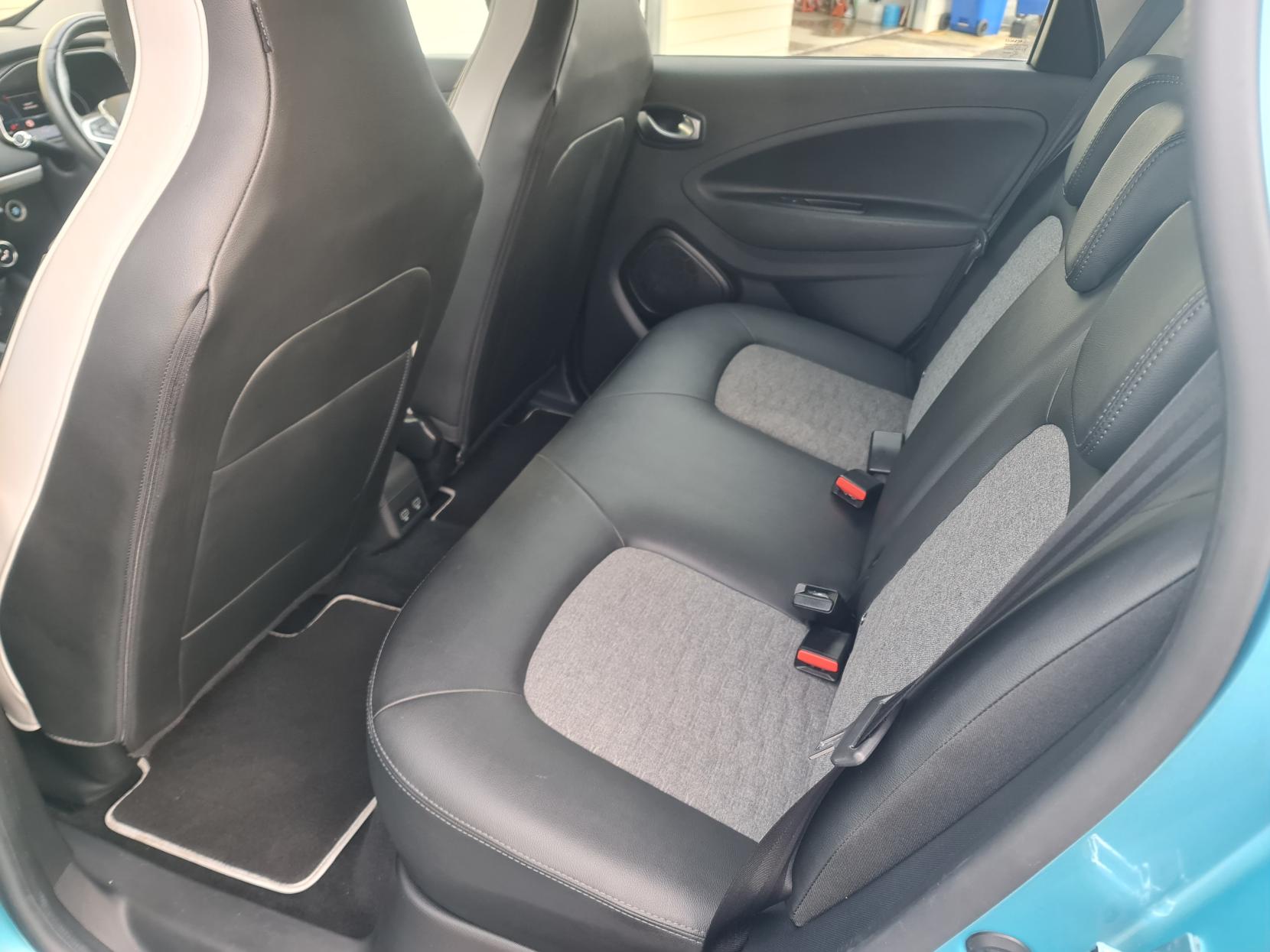 Renault Zoe R135 52kWh GT Line Hatchback 5dr Electric Auto (i, Rapid Charge) (134 bhp)