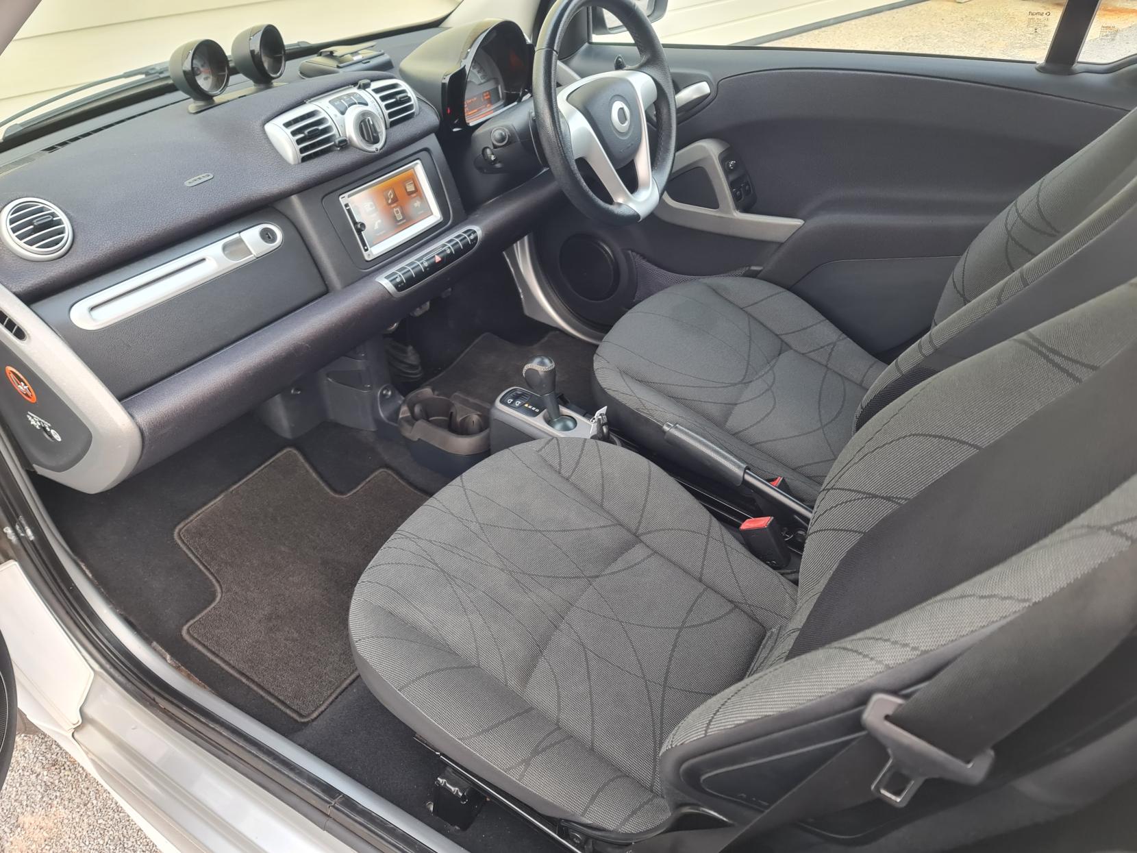 Smart fortwo Electric Drive Cabriolet 2dr Electric Auto (74 bhp)