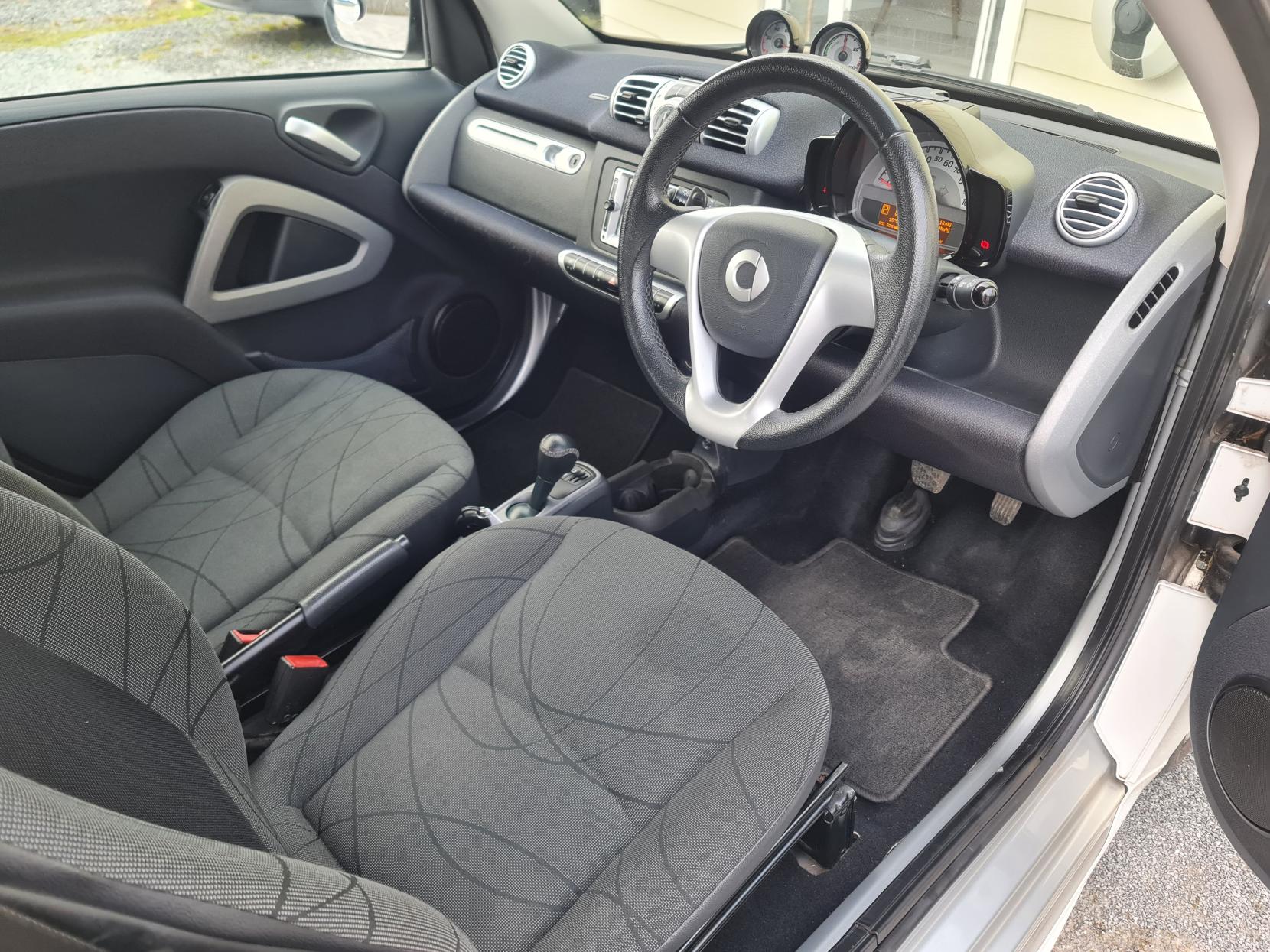 Smart fortwo Electric Drive Cabriolet 2dr Electric Auto (74 bhp)
