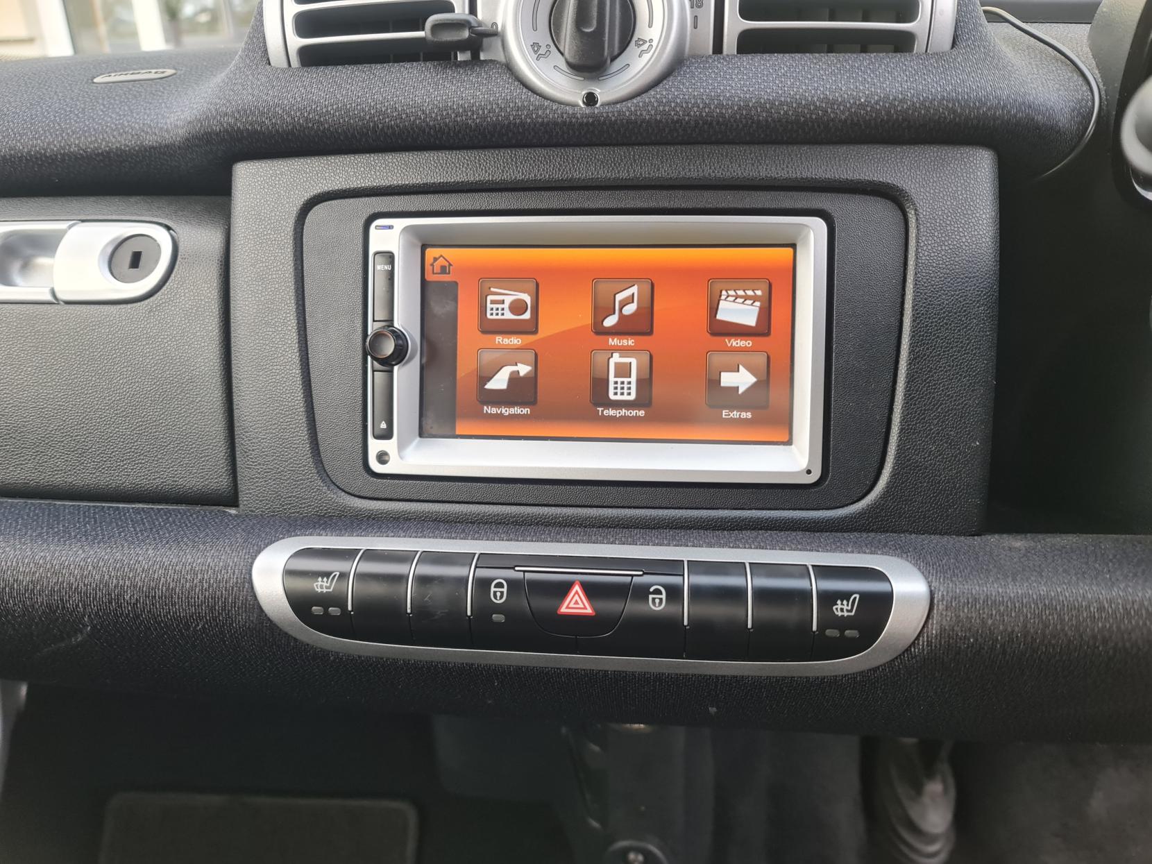 Smart fortwo Electric Drive Cabriolet 2dr Electric Auto (74 bhp)