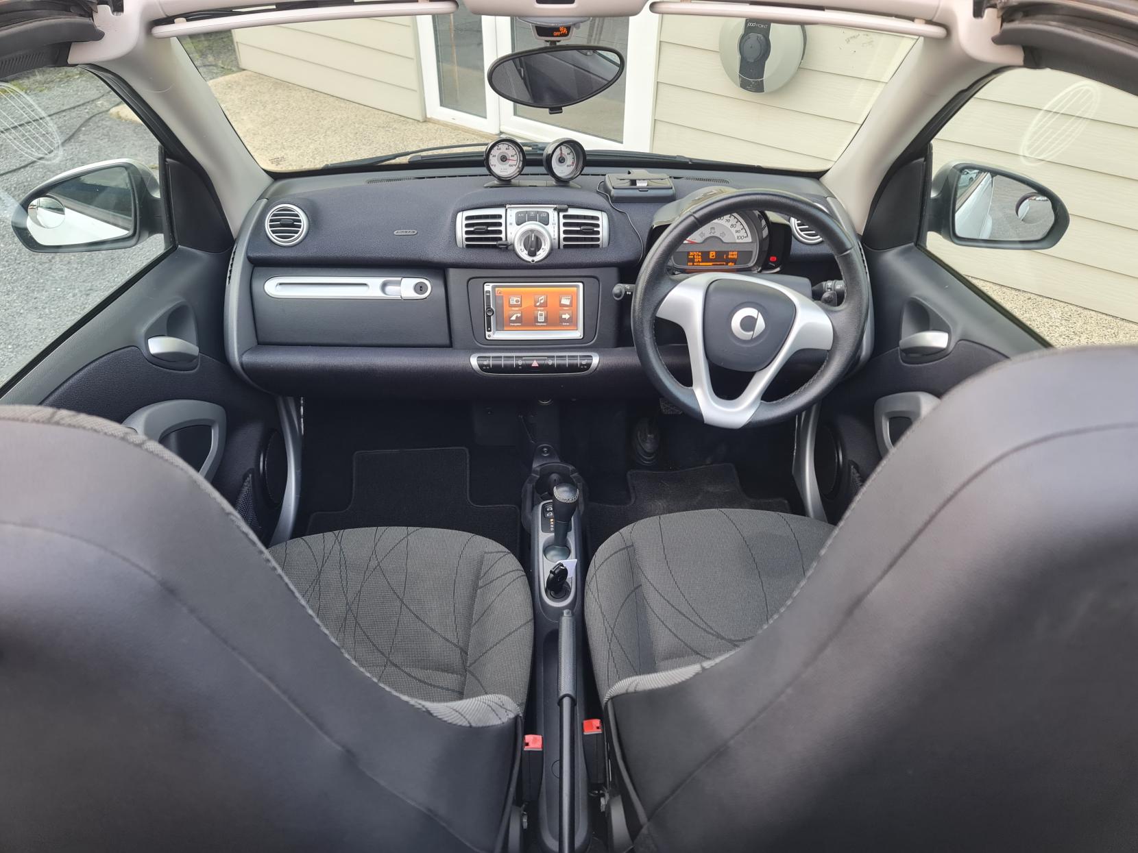 Smart fortwo Electric Drive Cabriolet 2dr Electric Auto (74 bhp)