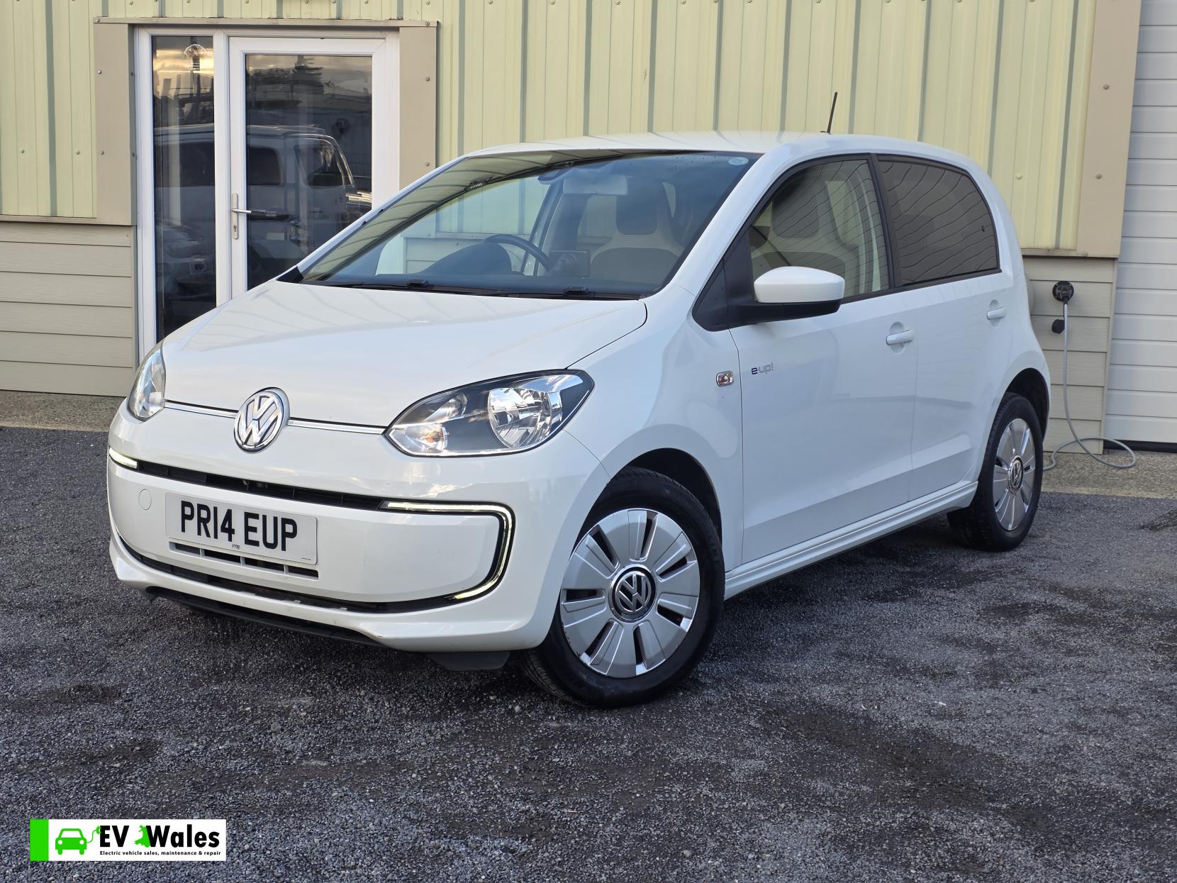 2014 VOLKSWAGEN E-UP! 18.7kWh e-up! Hatchback 5dr Electric Auto (82 ps)