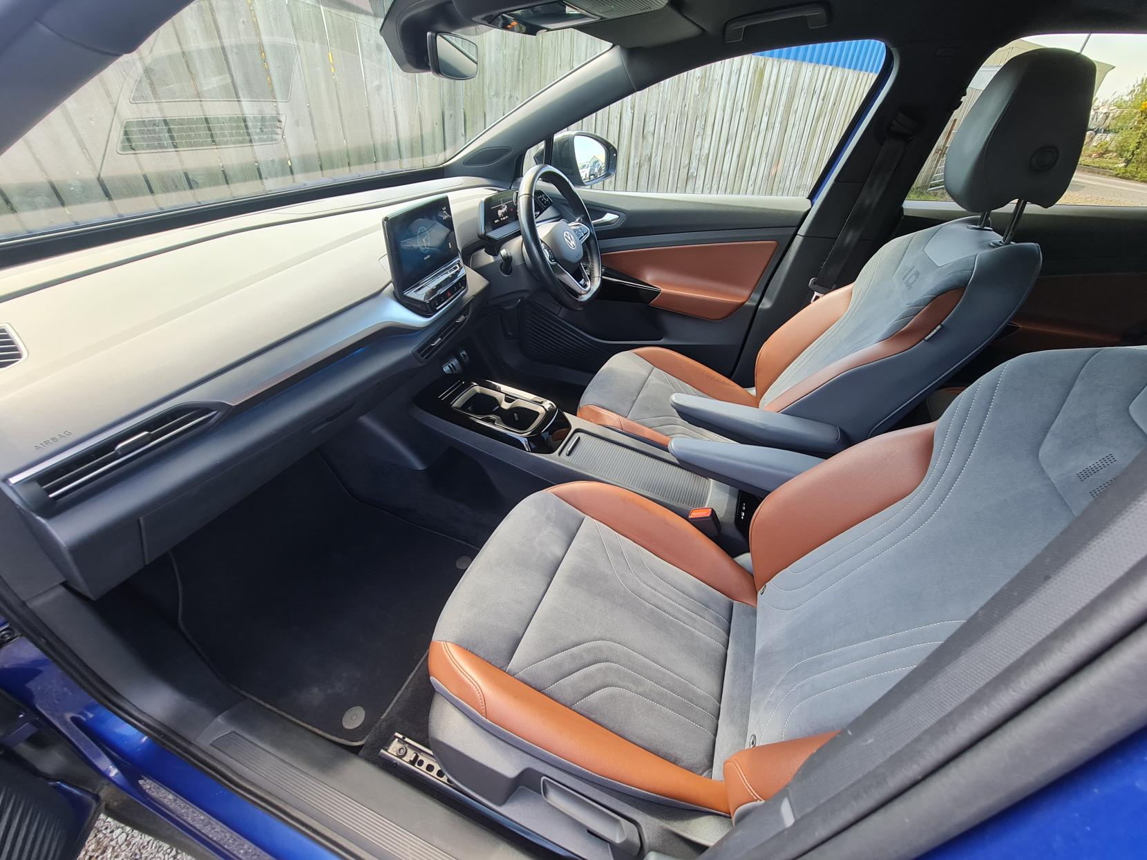 Volkswagen ID.4 Pro Performance 77kWh 1ST Edition SUV 5dr Electric Auto (204 ps)