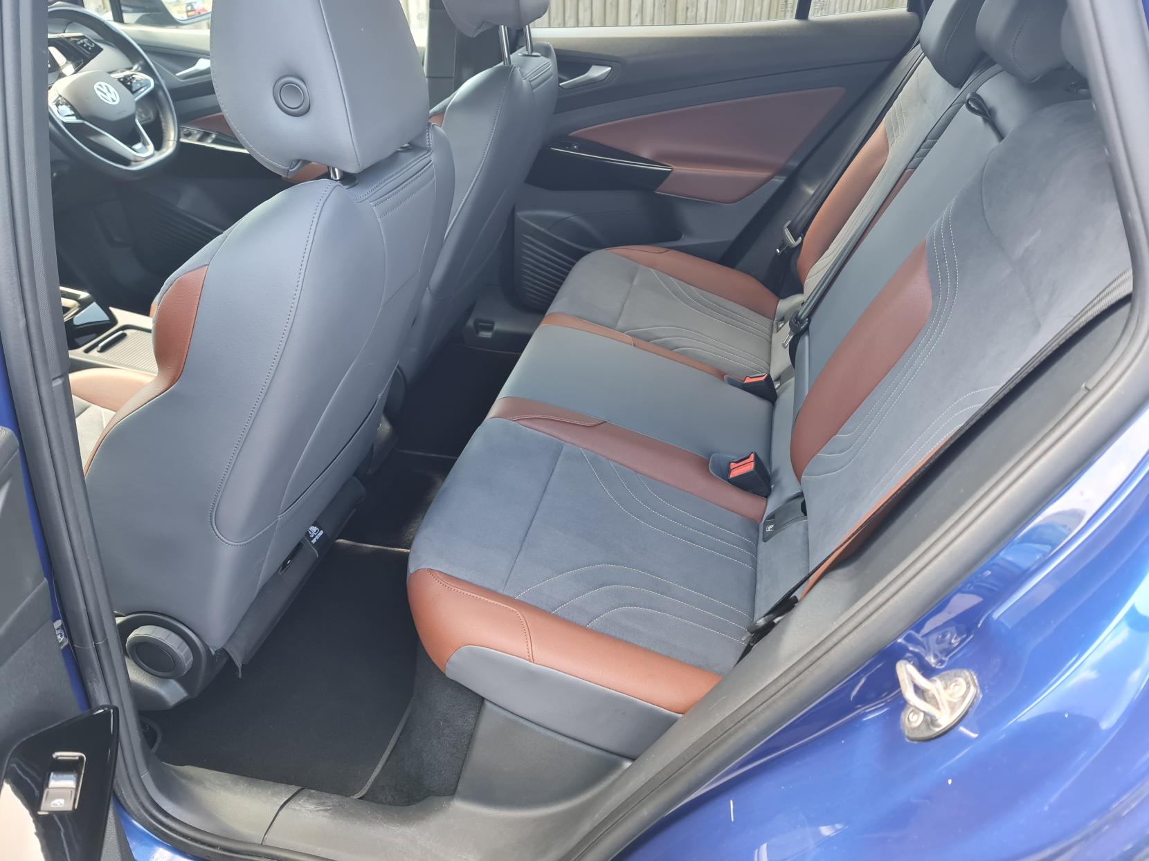 Volkswagen ID.4 Pro Performance 77kWh 1ST Edition SUV 5dr Electric Auto (204 ps)
