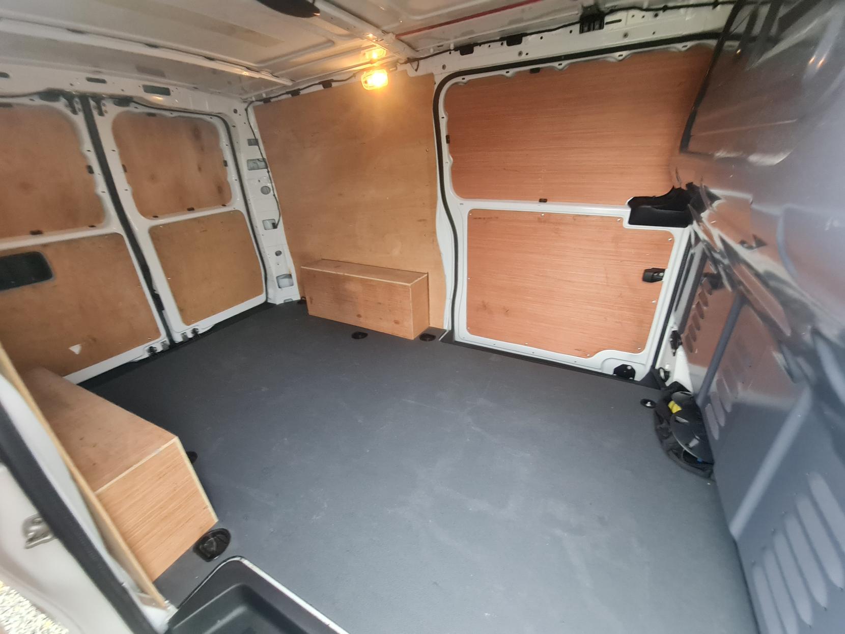 Mercedes-Benz eVito 116 e 66kWh Progressive Panel Van 6dr Electric Auto FWD L2 (LWB) (115 ps)