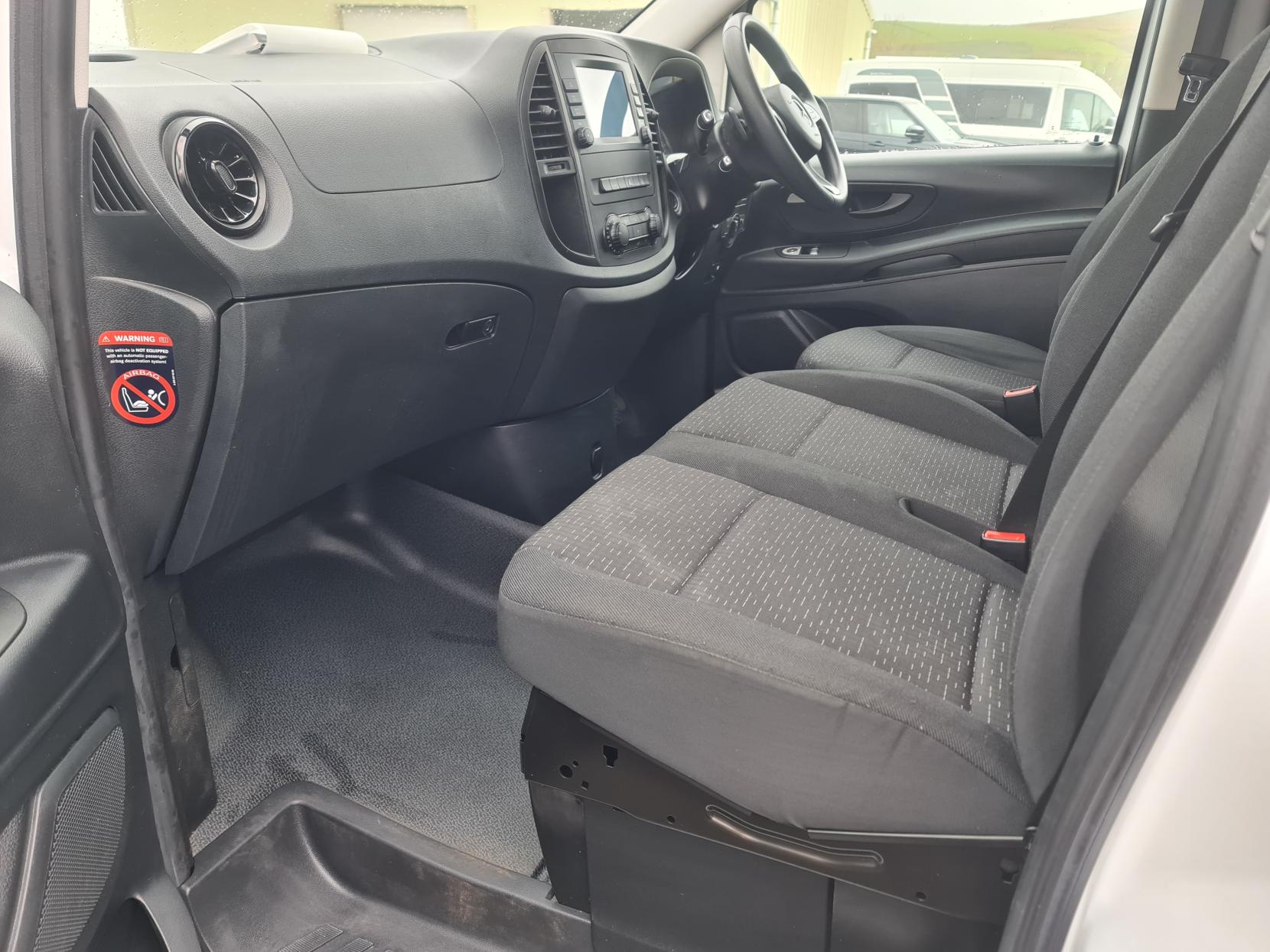 Mercedes-Benz eVito 116 e 66kWh Progressive Panel Van 6dr Electric Auto FWD L2 (LWB) (115 ps)