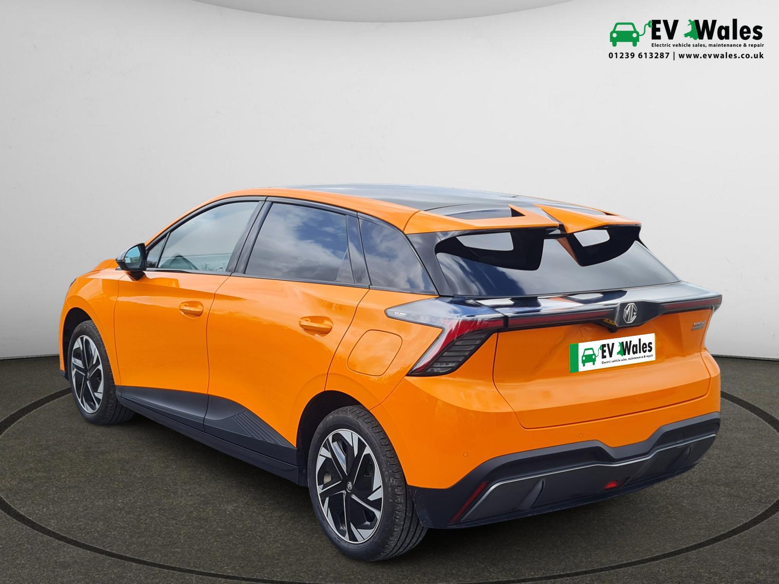 MG MG4 64kWh Trophy Long Range Hatchback 5dr Electric Auto (203 ps)
