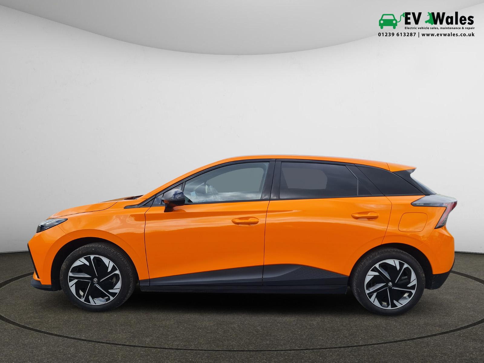 MG MG4 64kWh Trophy Long Range Hatchback 5dr Electric Auto (203 ps)