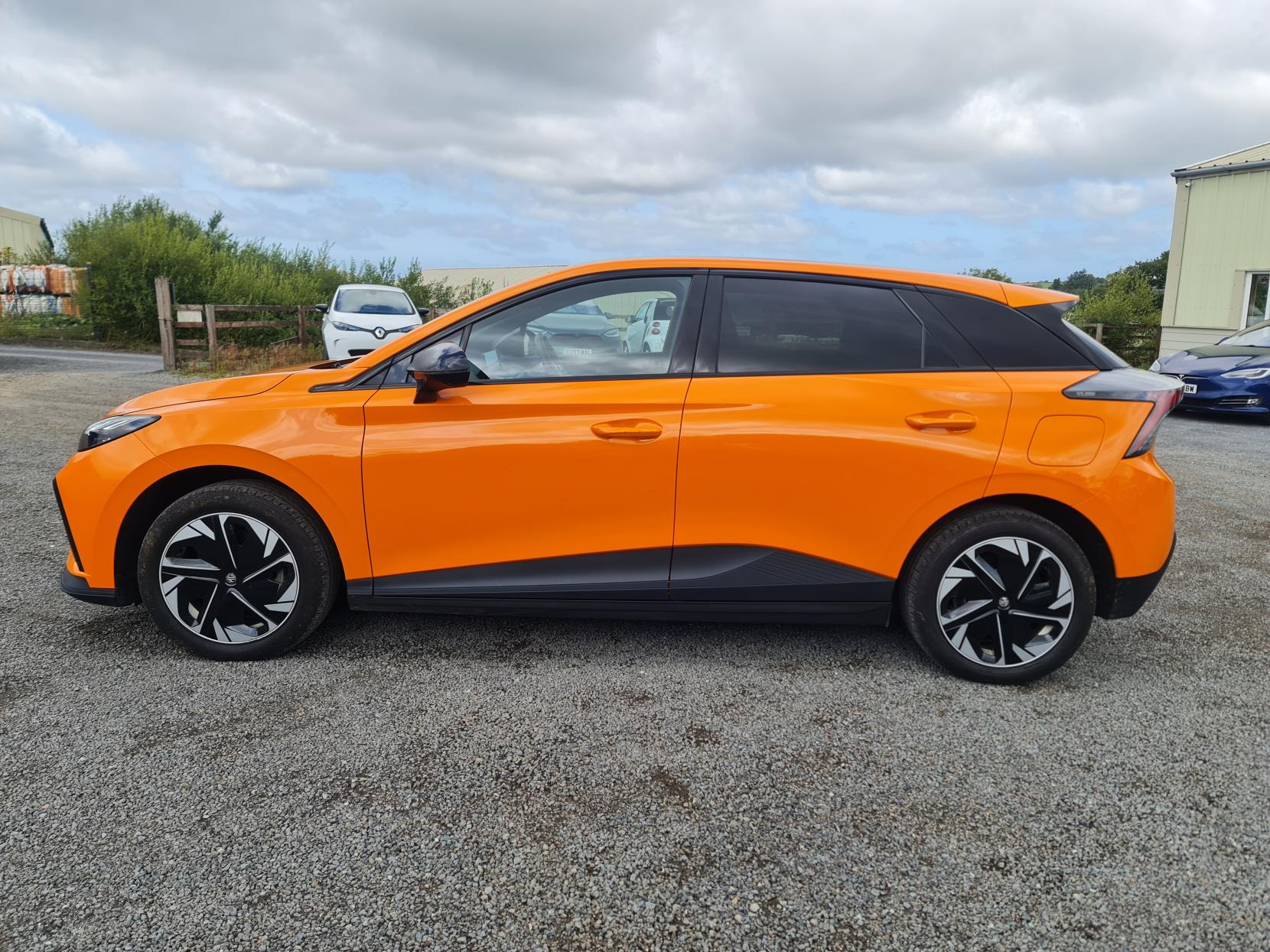 MG MG4 64kWh Trophy Long Range Hatchback 5dr Electric Auto (203 ps)