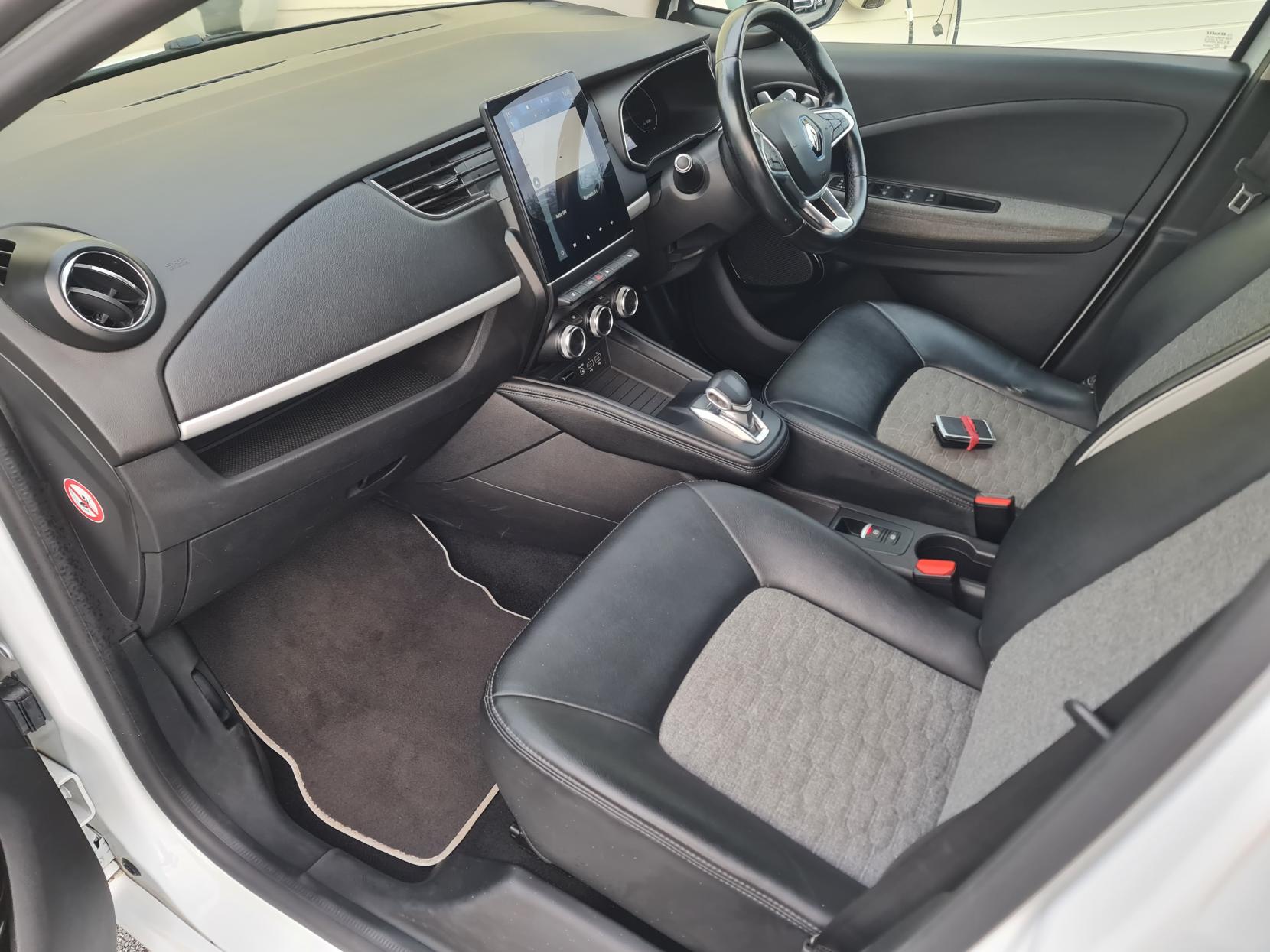Renault Zoe R135 52kWh GT Line Hatchback 5dr Electric Auto (i, Rapid Charge) (134 bhp)
