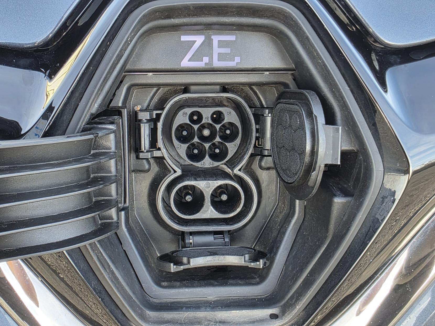 Renault Zoe R135 52kWh GT Line Hatchback 5dr Electric Auto (i, Rapid Charge) (134 bhp)