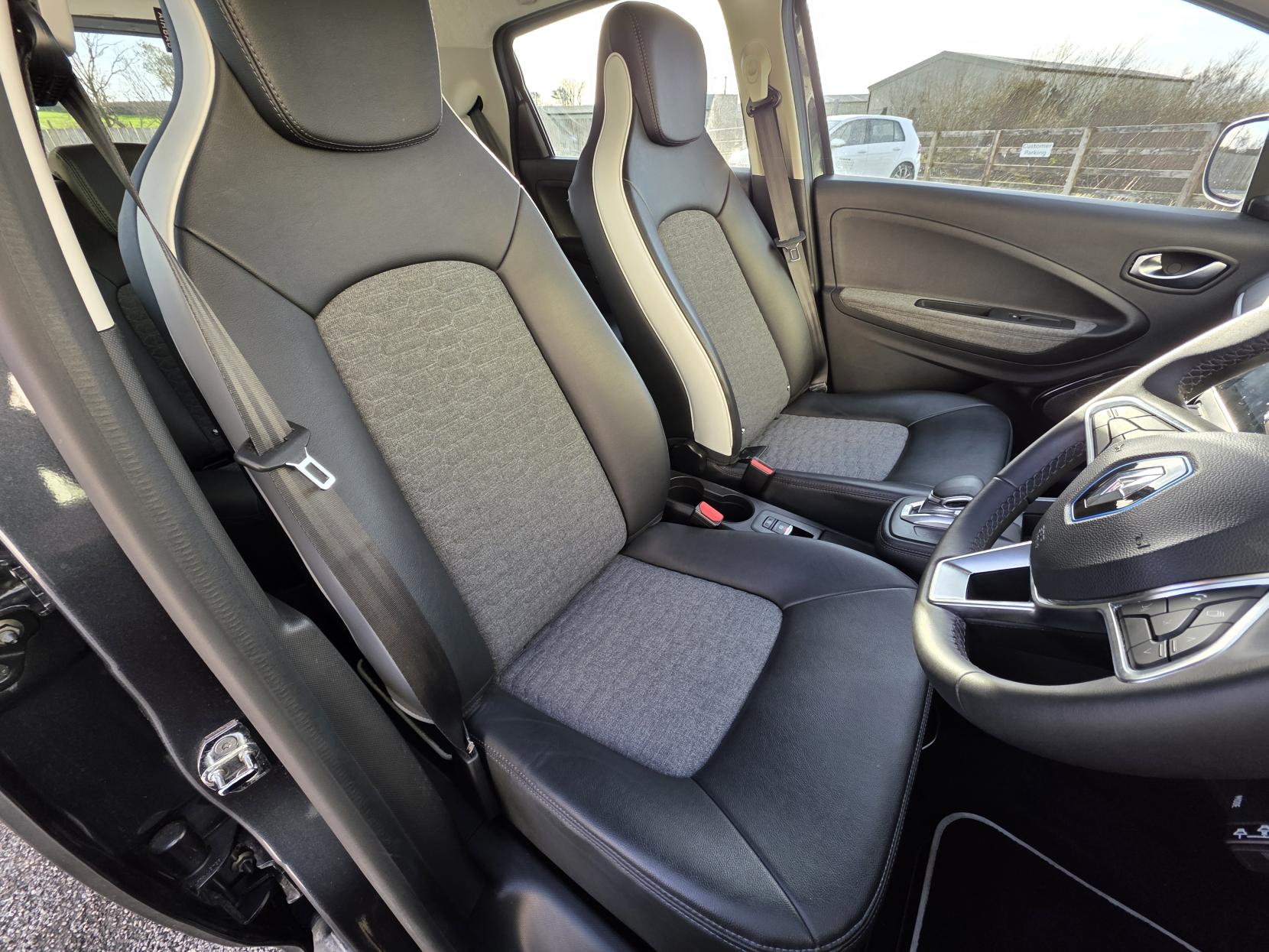 Renault Zoe R135 52kWh GT Line Hatchback 5dr Electric Auto (i, Rapid Charge) (134 bhp)