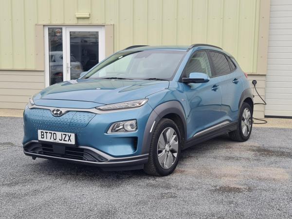Hyundai KONA 64kWh Premium SUV 5dr Electric Auto (10.5kW Charger) (204 ps)