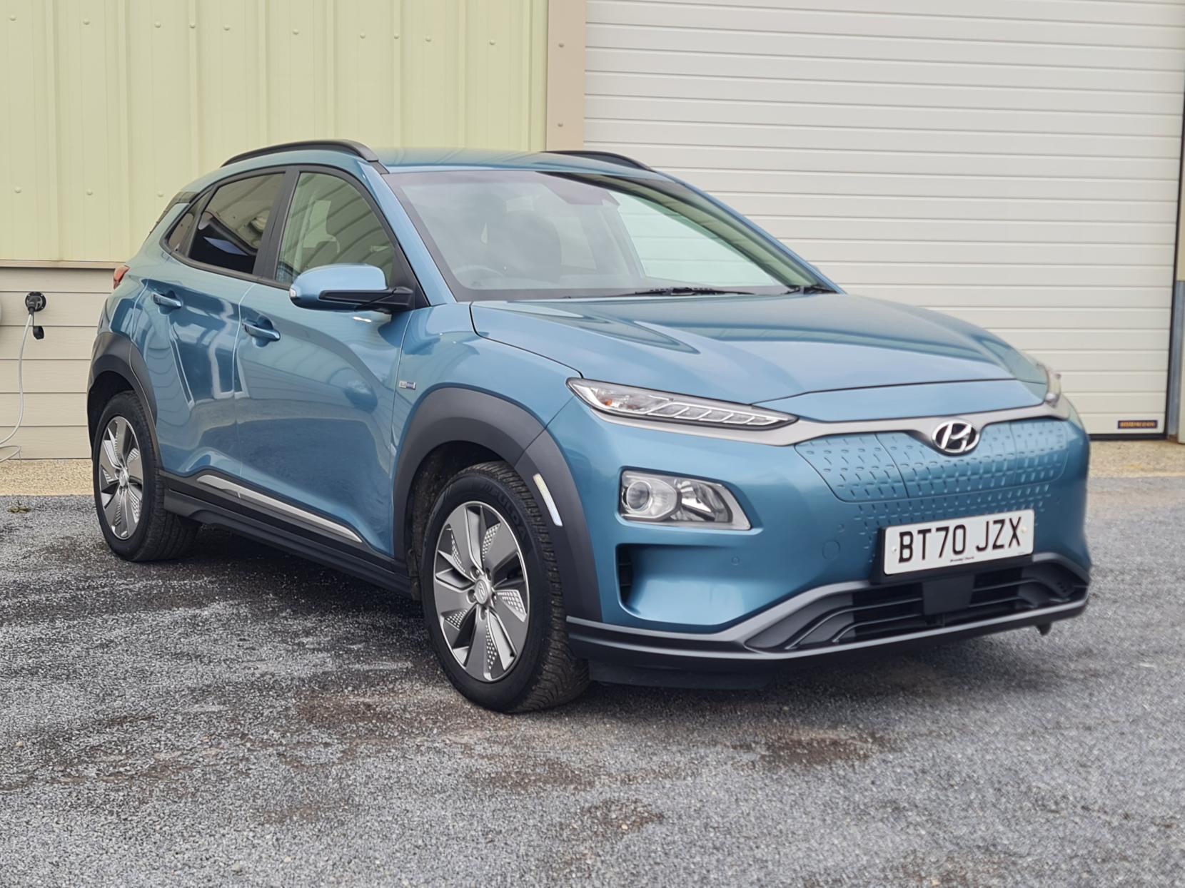 Hyundai KONA 64kWh Premium SUV 5dr Electric Auto (10.5kW Charger) (204 ps)