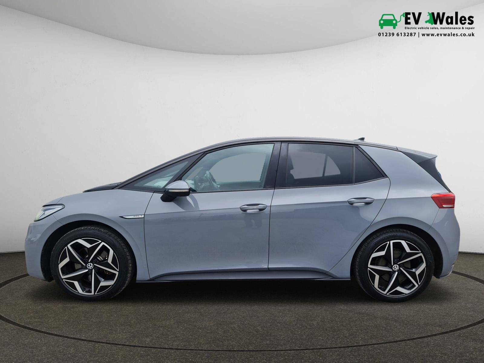 Volkswagen ID.3 Pro S 77kWh Tour Hatchback 5dr Electric Auto (204 ps)