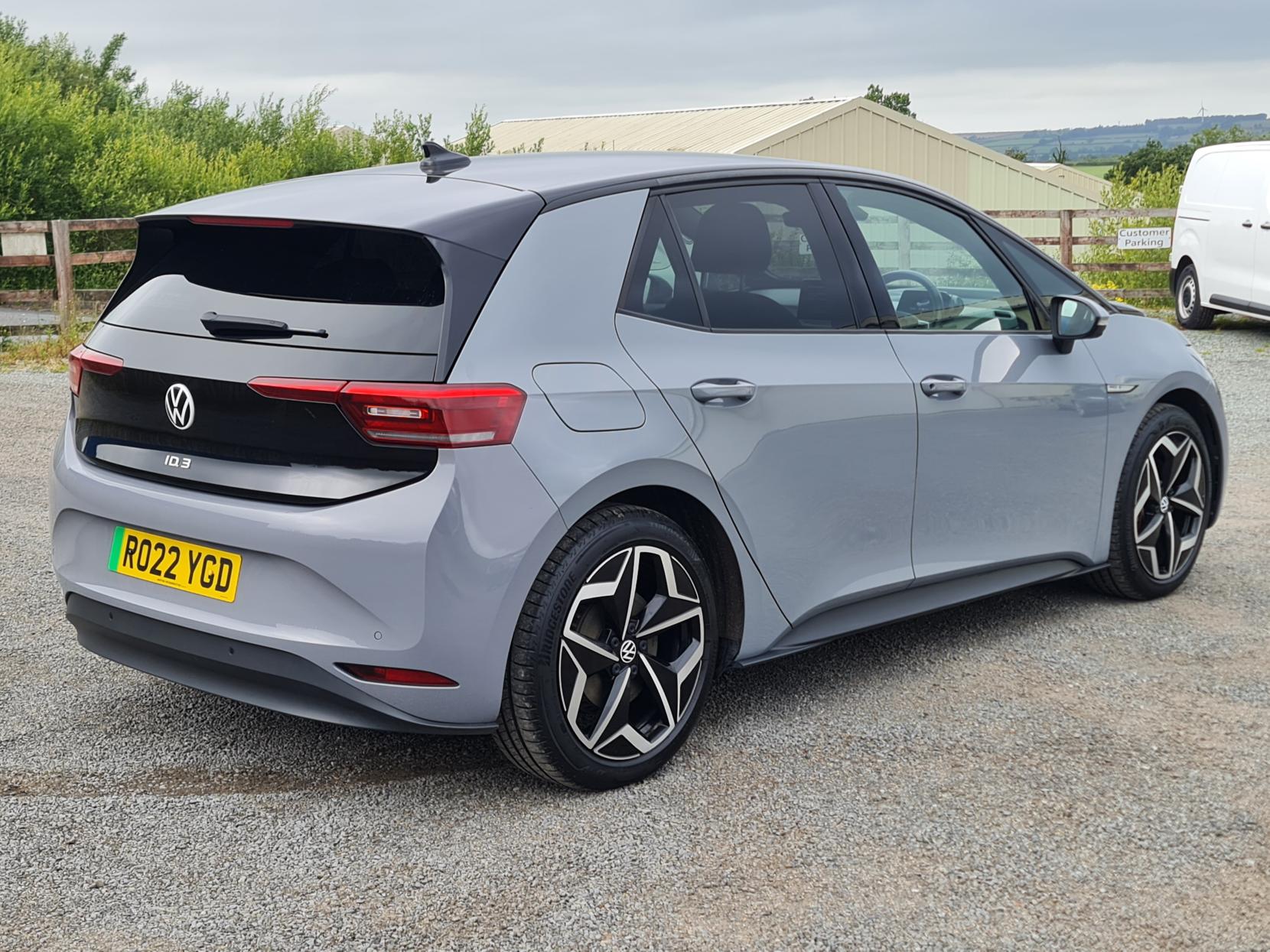 Volkswagen ID.3 Pro S 77kWh Tour Hatchback 5dr Electric Auto (204 ps)