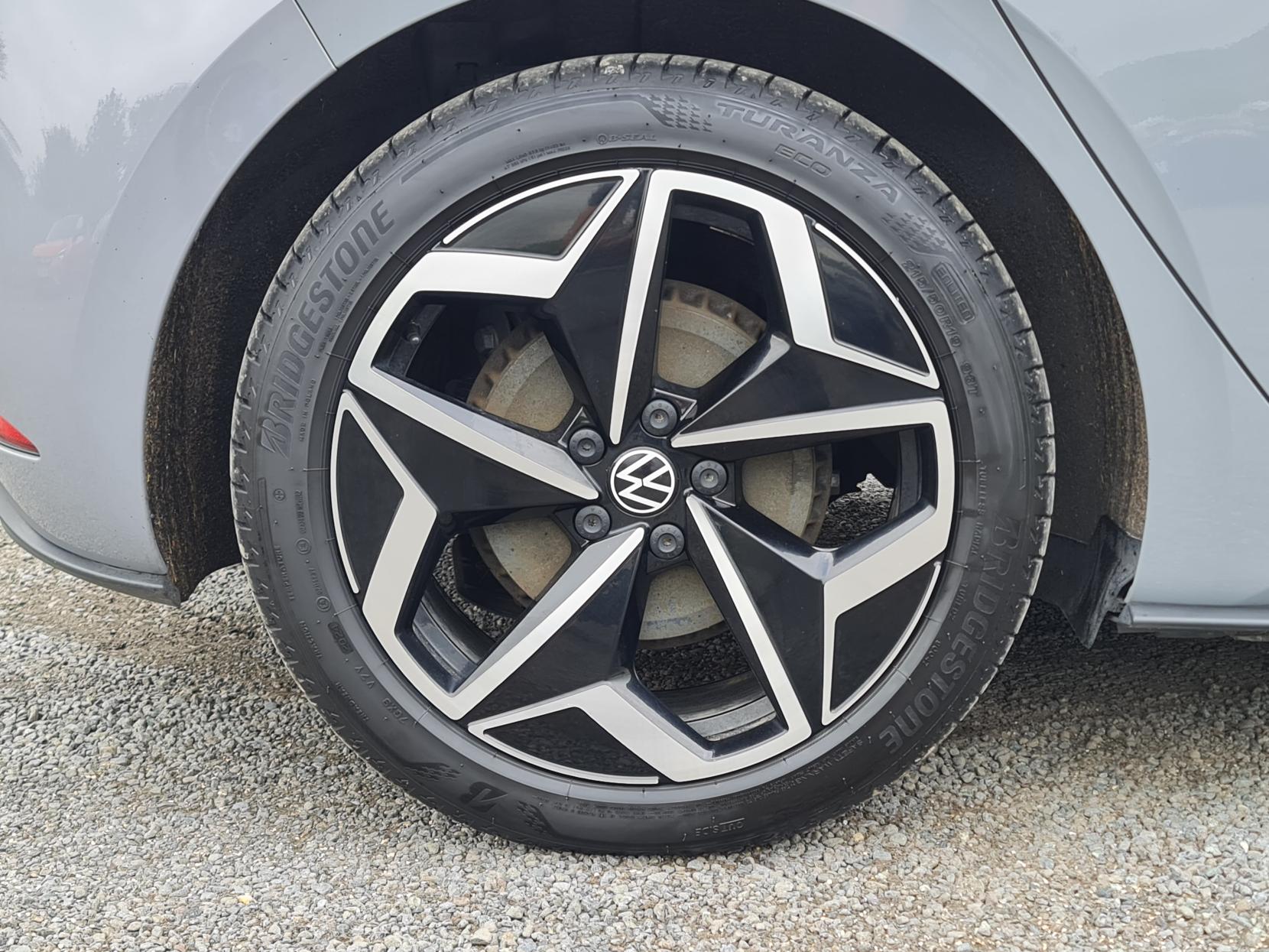 Volkswagen ID.3 Pro S 77kWh Tour Hatchback 5dr Electric Auto (204 ps)