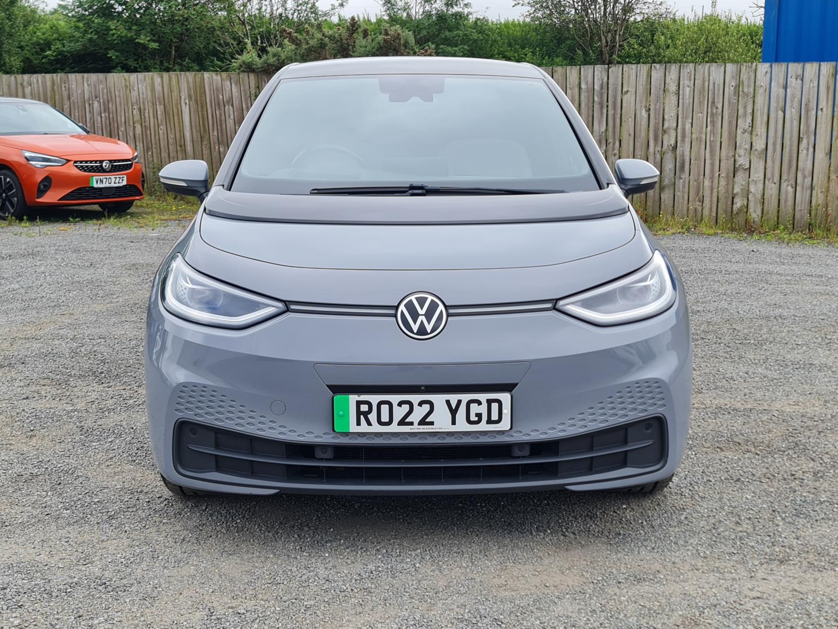 Volkswagen ID.3 Pro S 77kWh Tour Hatchback 5dr Electric Auto (204 ps)
