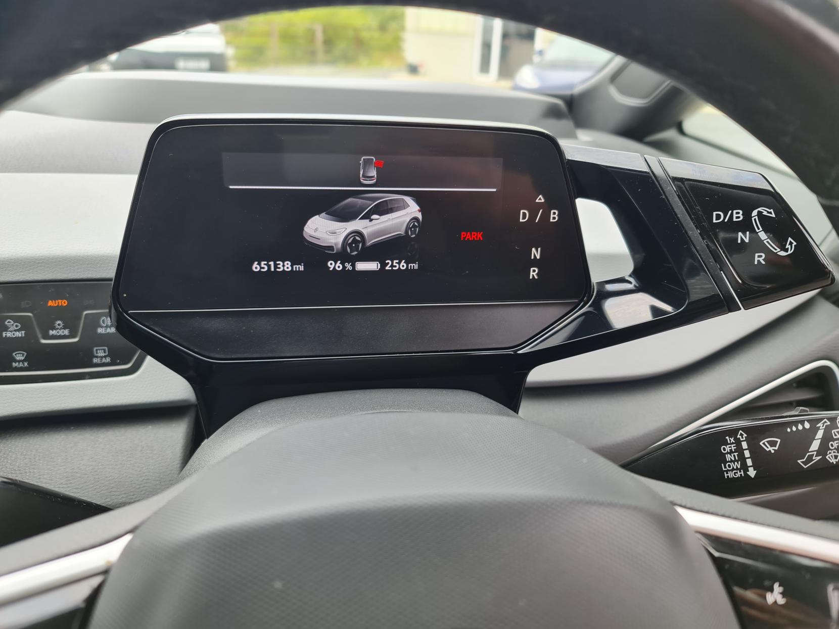 Volkswagen ID.3 Pro S 77kWh Tour Hatchback 5dr Electric Auto (204 ps)