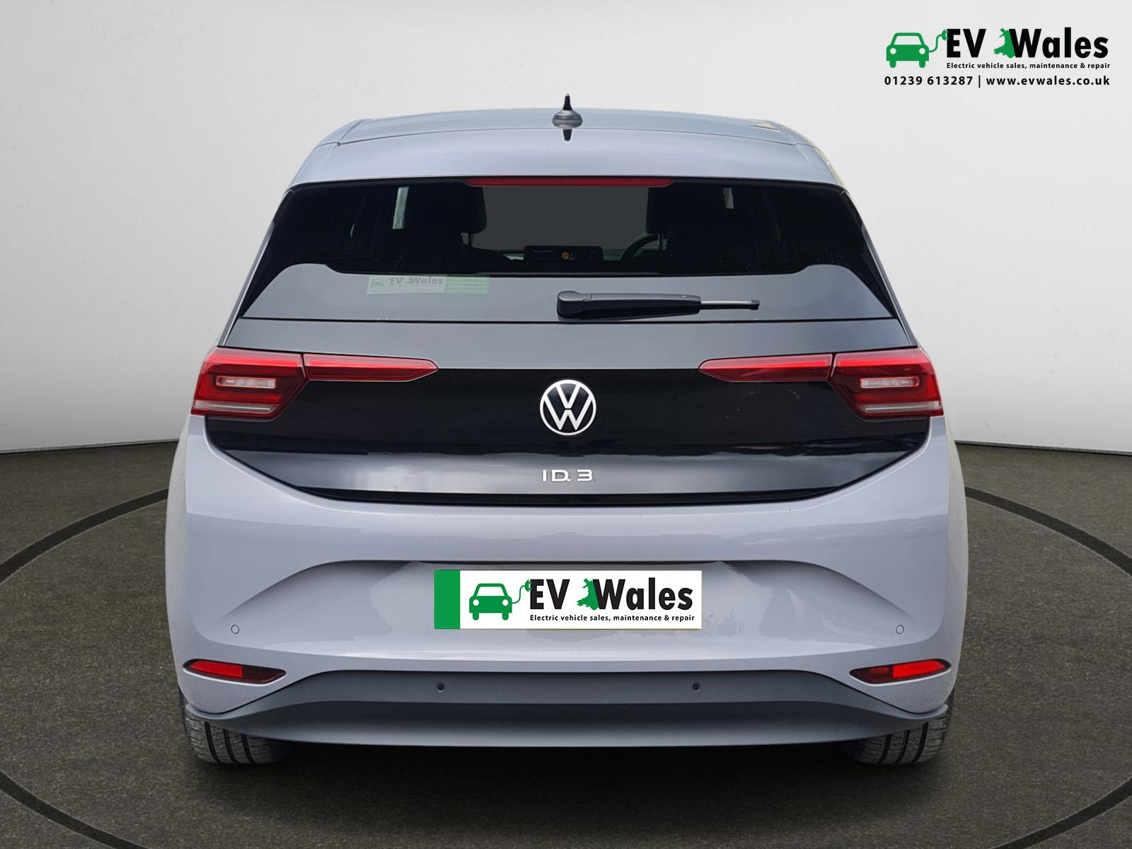 Volkswagen ID.3 Pro S 77kWh Tour Hatchback 5dr Electric Auto (204 ps)