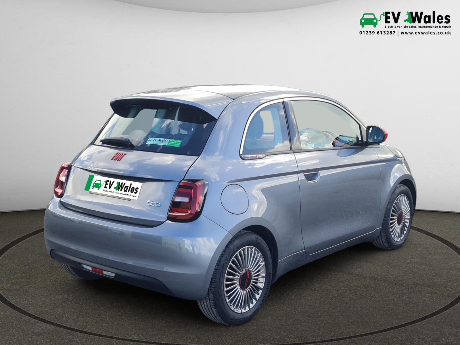 Fiat 500e 42kWh RED Hatchback 3dr Electric Auto (118 ps)