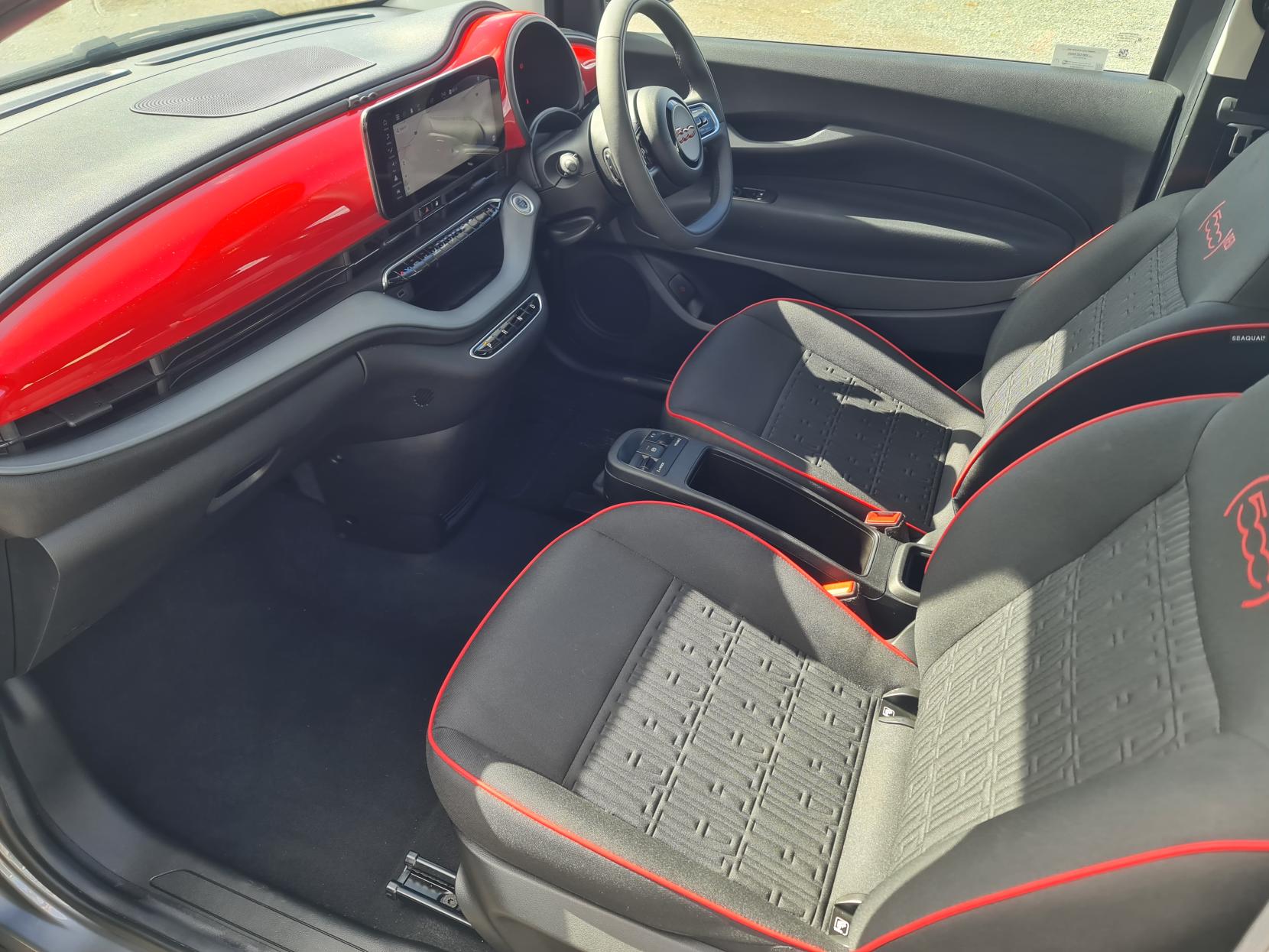 Fiat 500e 42kWh RED Hatchback 3dr Electric Auto (118 ps)