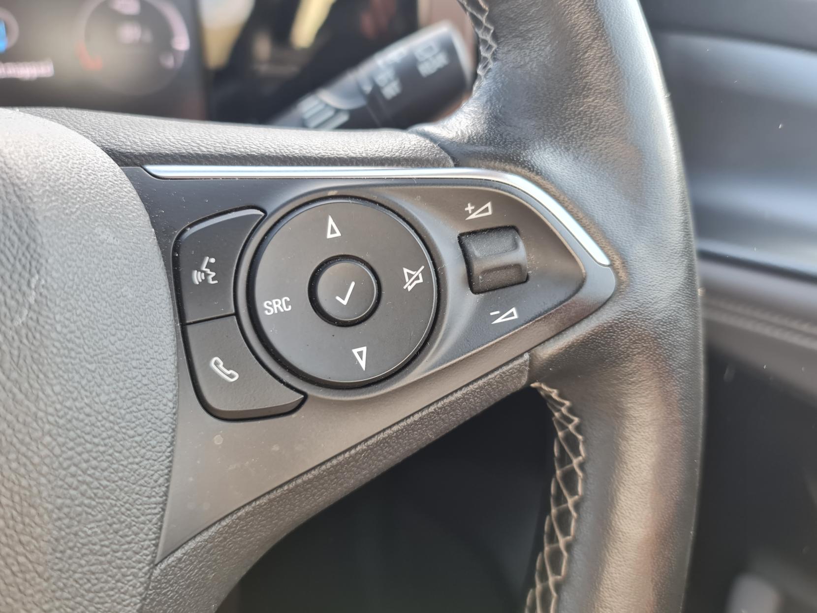 Vauxhall Mokka Electric 50kWh Elite Nav Premium SUV 5dr Electric Auto (136 ps)