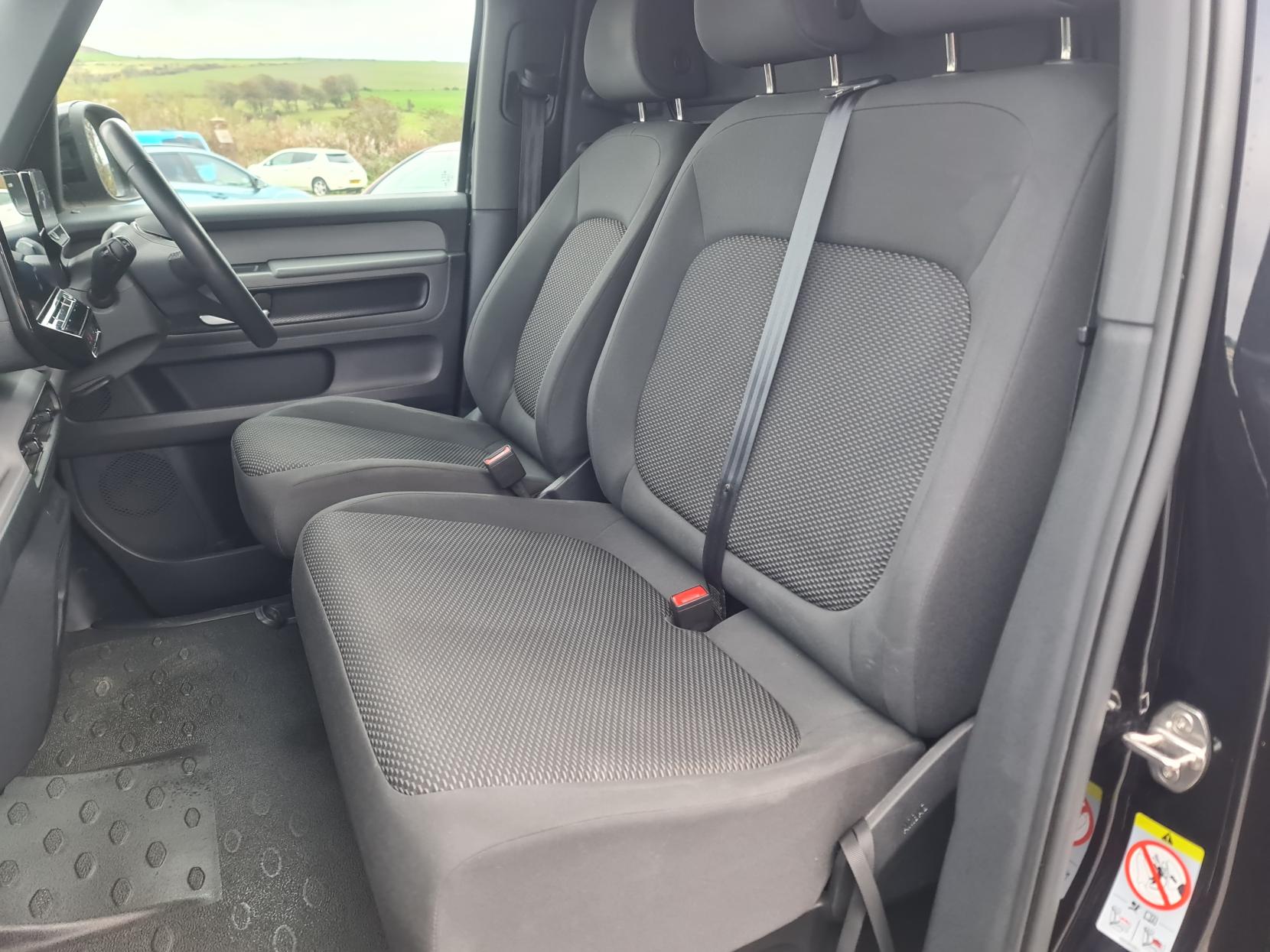 Volkswagen ID. Buzz Cargo Pro 77kWh Commerce Plus Panel Van 5dr Electric Auto (204 ps)