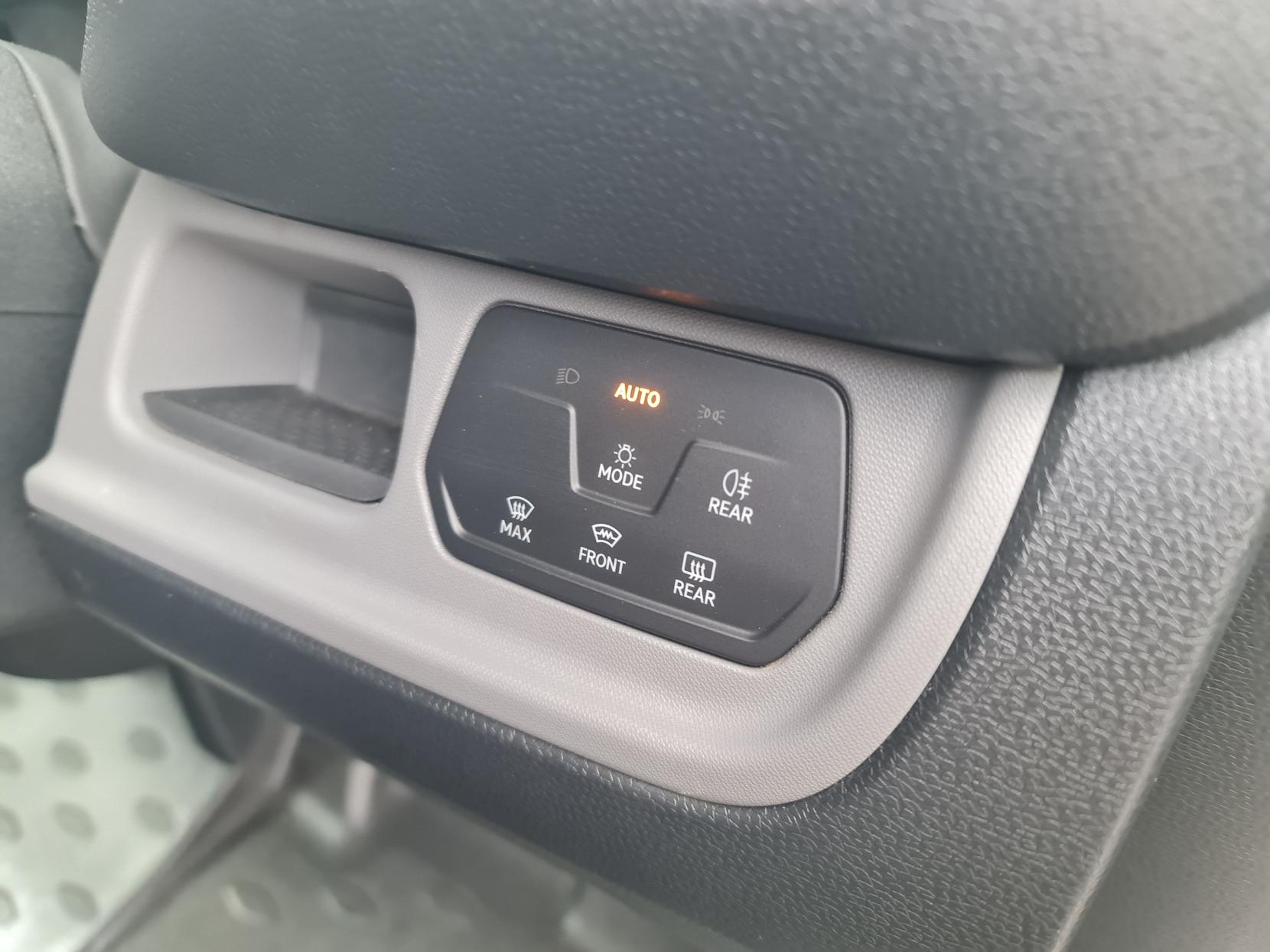 Volkswagen ID. Buzz Cargo Pro 77kWh Commerce Plus Panel Van 5dr Electric Auto (204 ps)