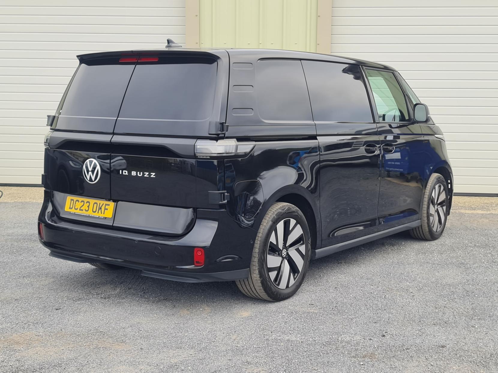 Volkswagen ID. Buzz Cargo Pro 77kWh Commerce Plus Panel Van 5dr Electric Auto (204 ps)