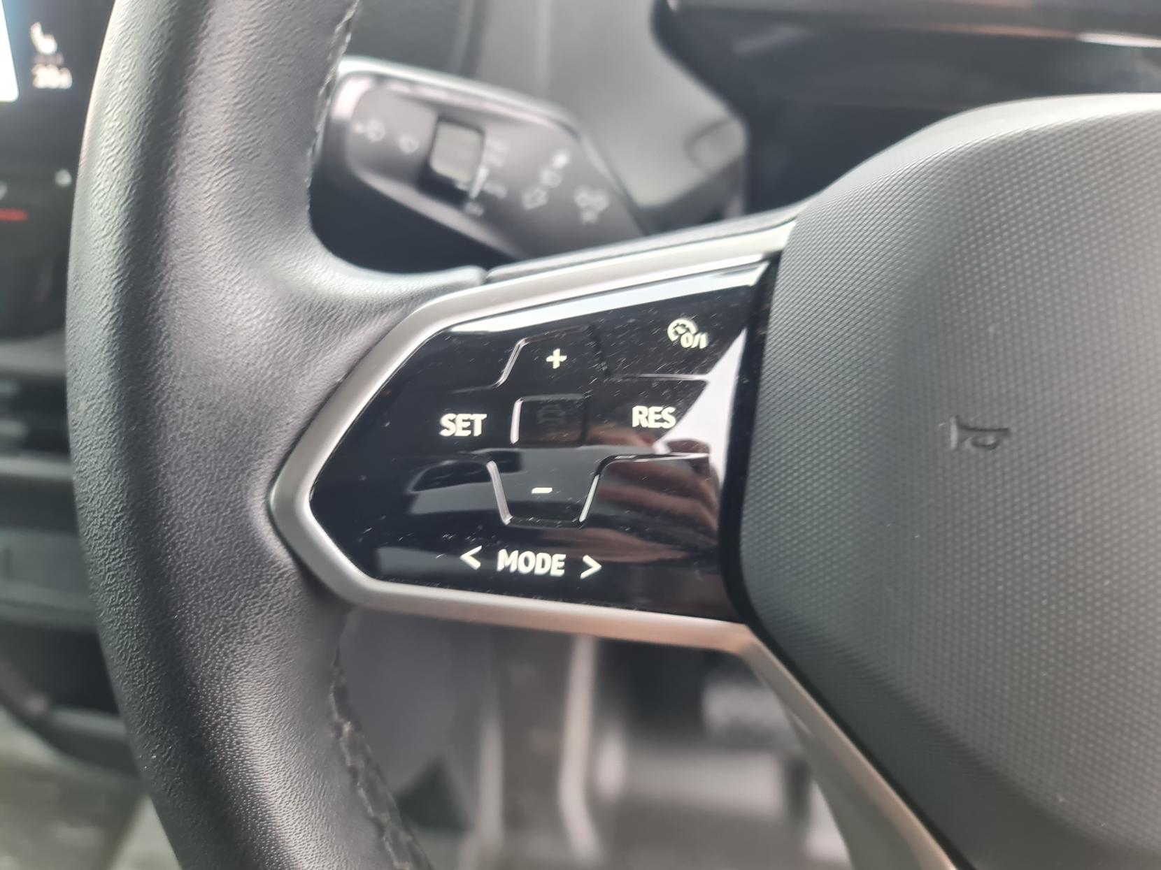 Volkswagen ID. Buzz Cargo Pro 77kWh Commerce Plus Panel Van 5dr Electric Auto (204 ps)