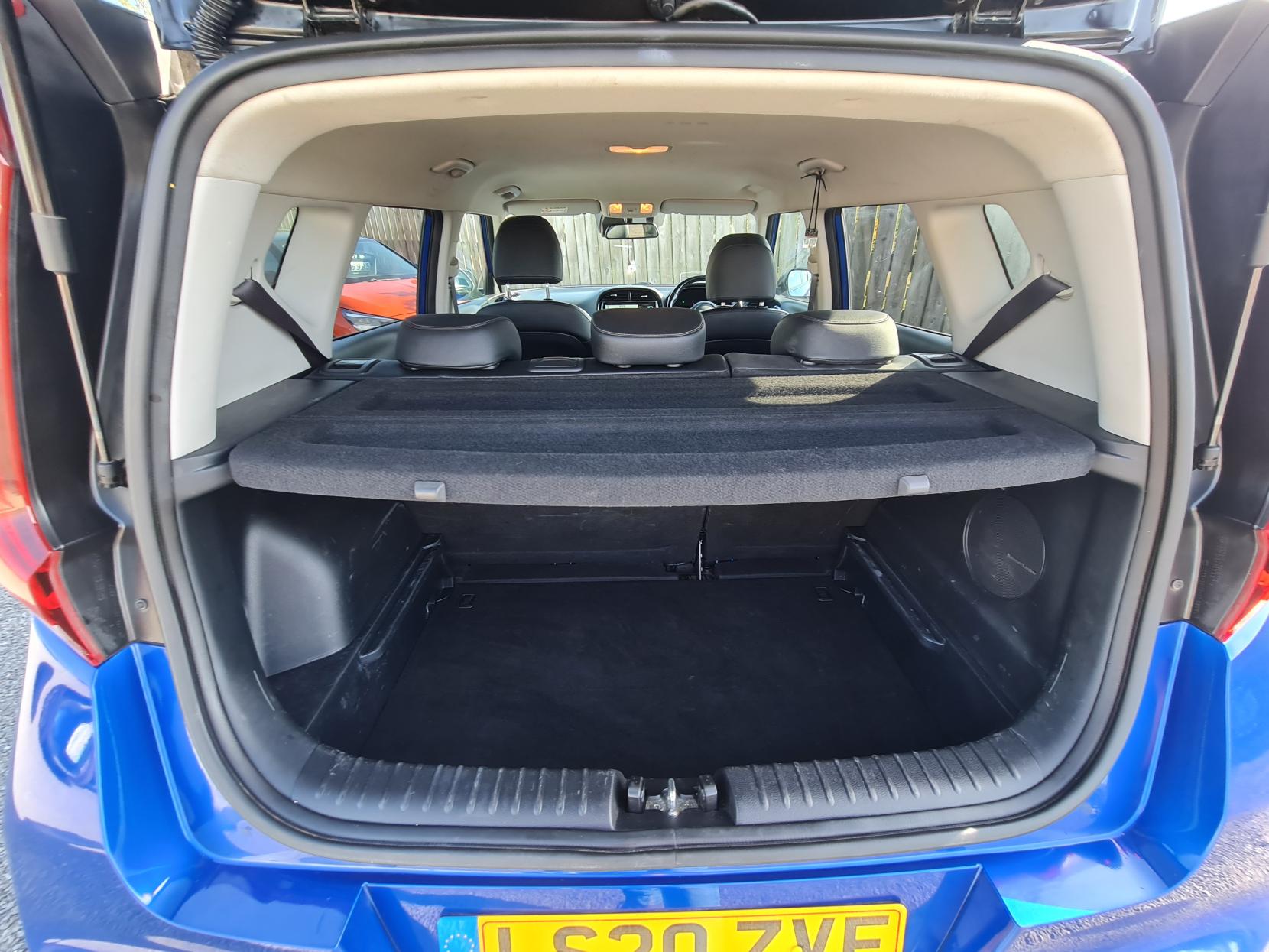 Kia Soul 64kWh First Edition SUV 5dr Electric Auto (201 bhp)