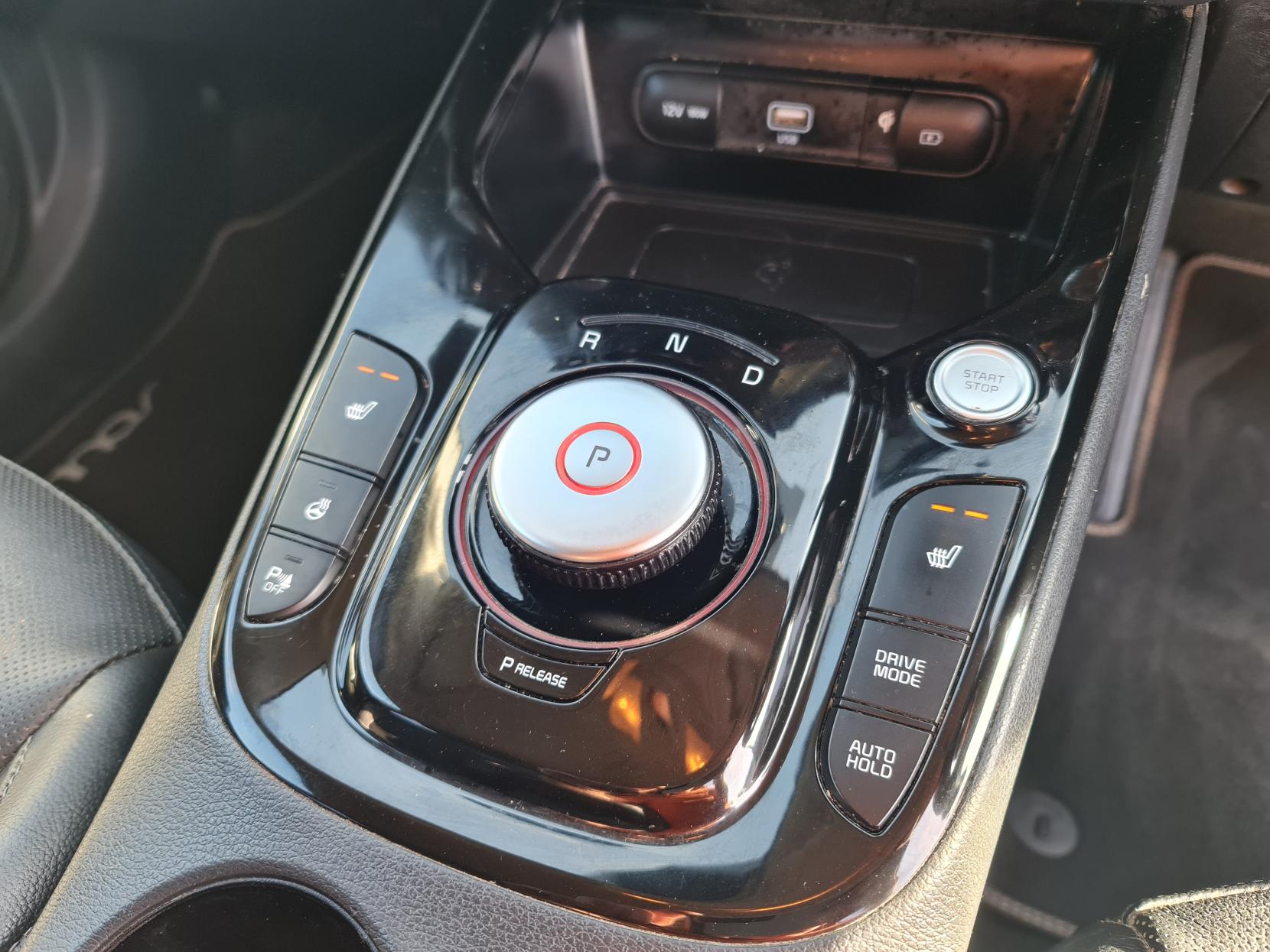 Kia Soul 64kWh First Edition SUV 5dr Electric Auto (201 bhp)