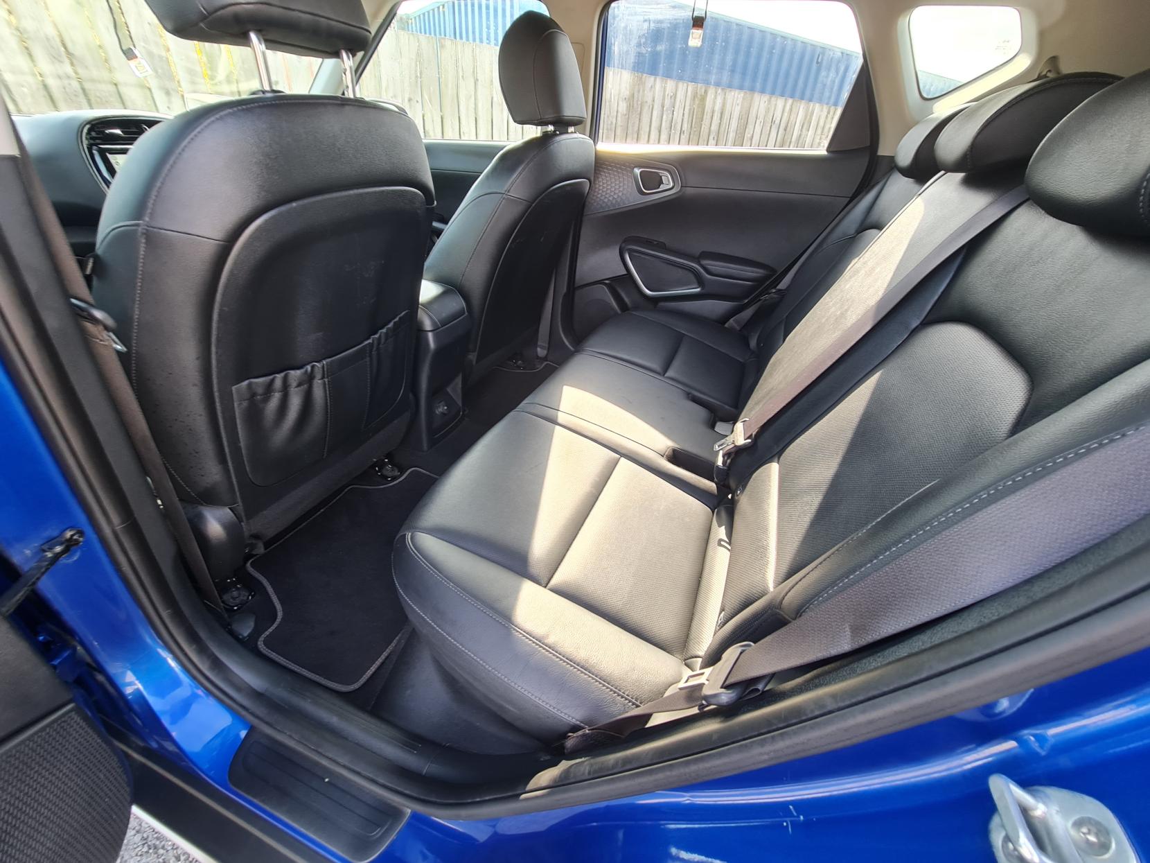 Kia Soul 64kWh First Edition SUV 5dr Electric Auto (201 bhp)