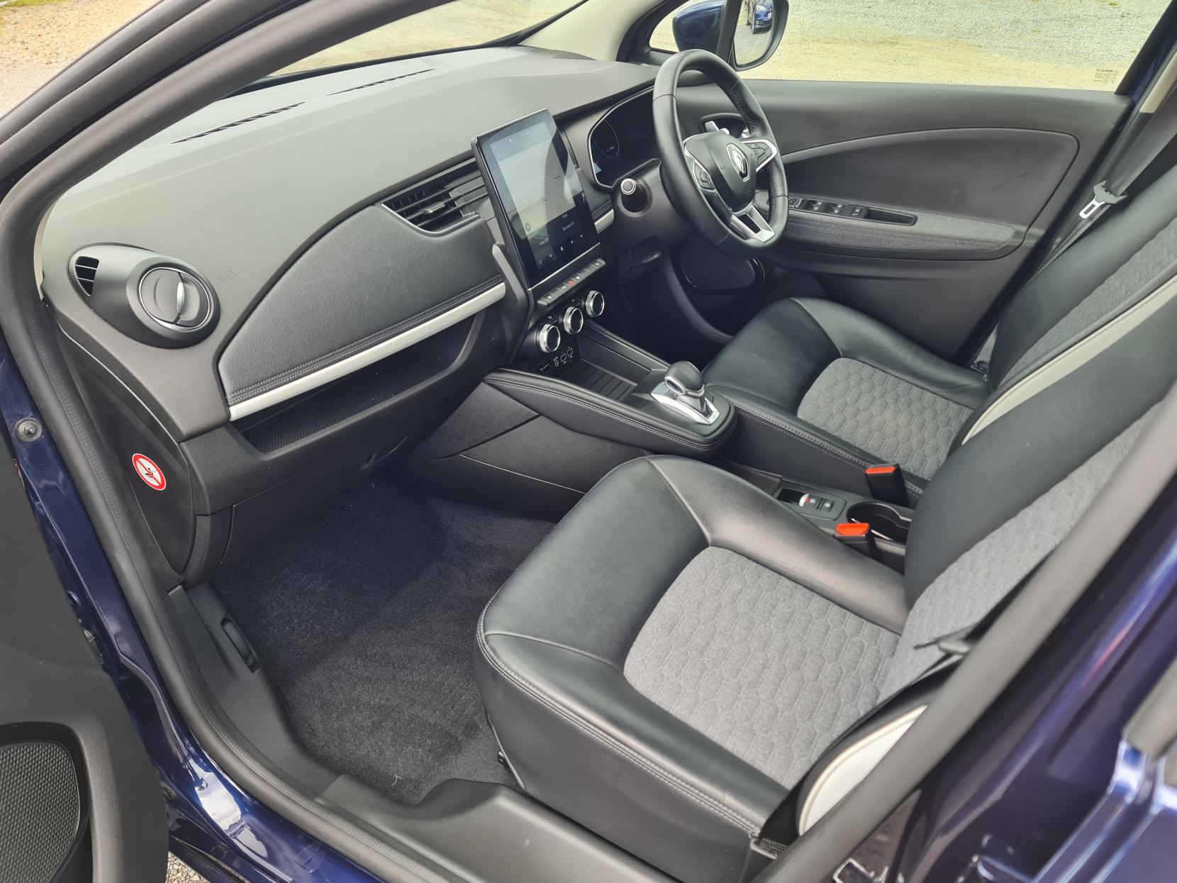 Renault Zoe R135 EV50 52kWh GT Line + Hatchback 5dr Electric Auto (Rapid Charge) (134 bhp)