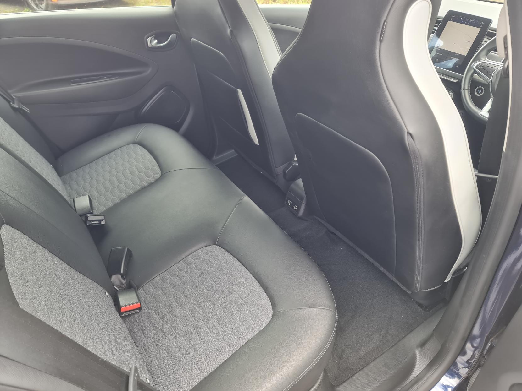 Renault Zoe R135 EV50 52kWh GT Line + Hatchback 5dr Electric Auto (Rapid Charge) (134 bhp)