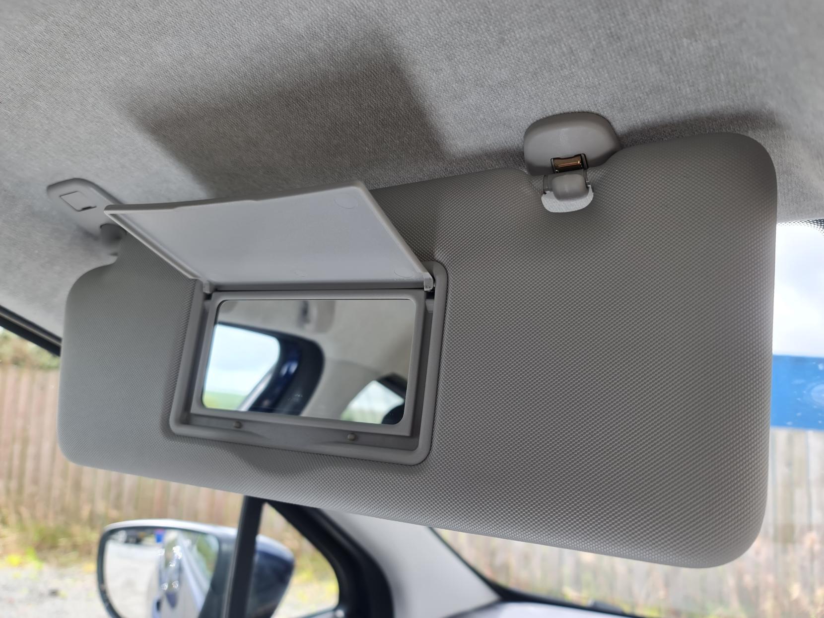 Renault Zoe R135 EV50 52kWh GT Line + Hatchback 5dr Electric Auto (Rapid Charge) (134 bhp)